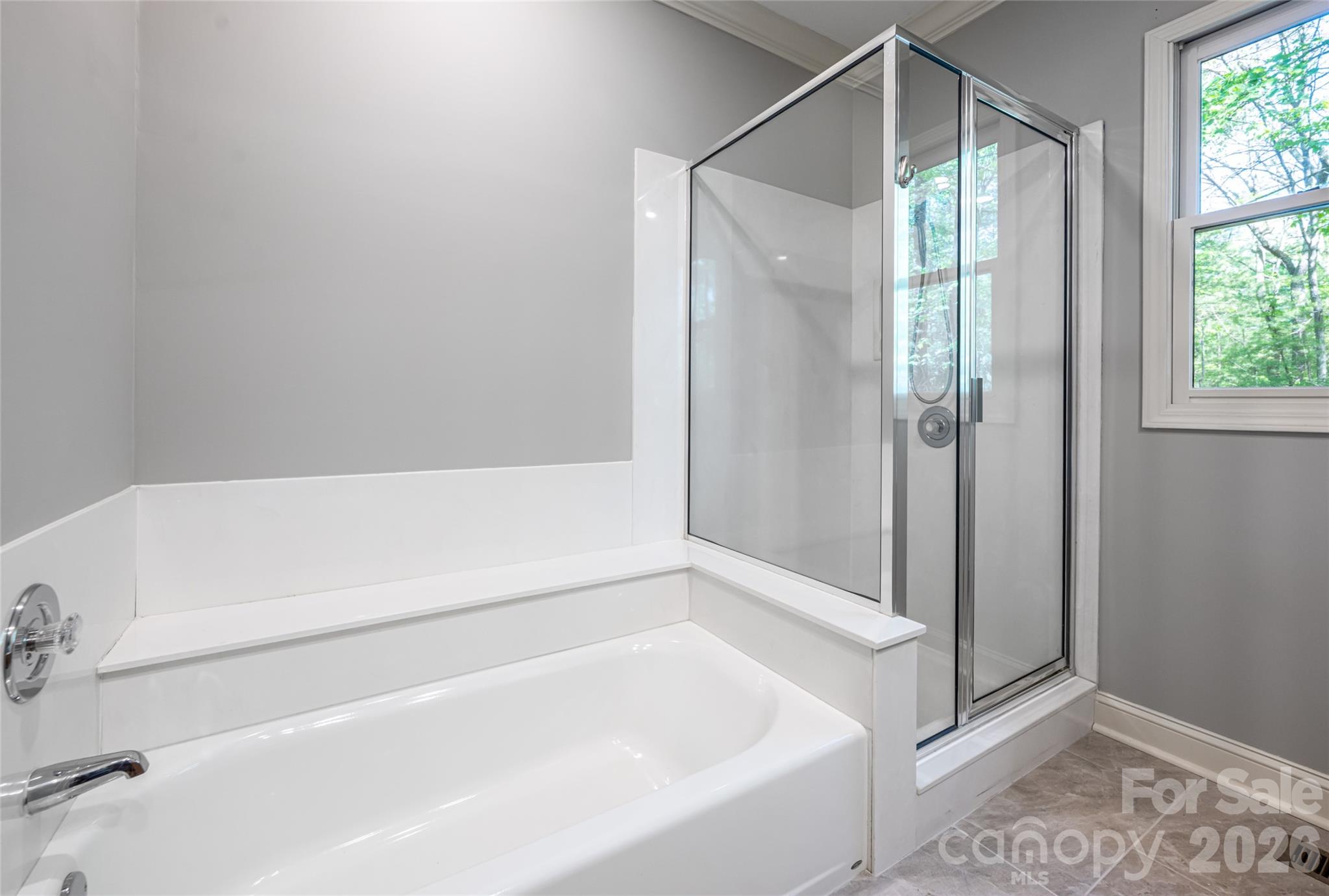 109 Little Cherokee Ridge — Hendersonville