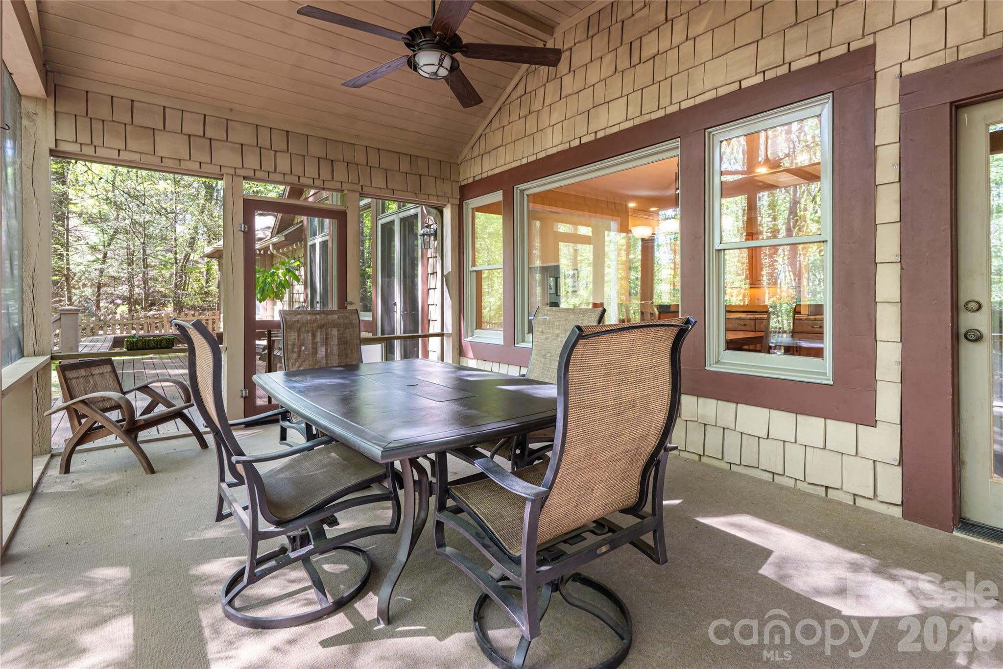 109 Little Cherokee Ridge — Hendersonville