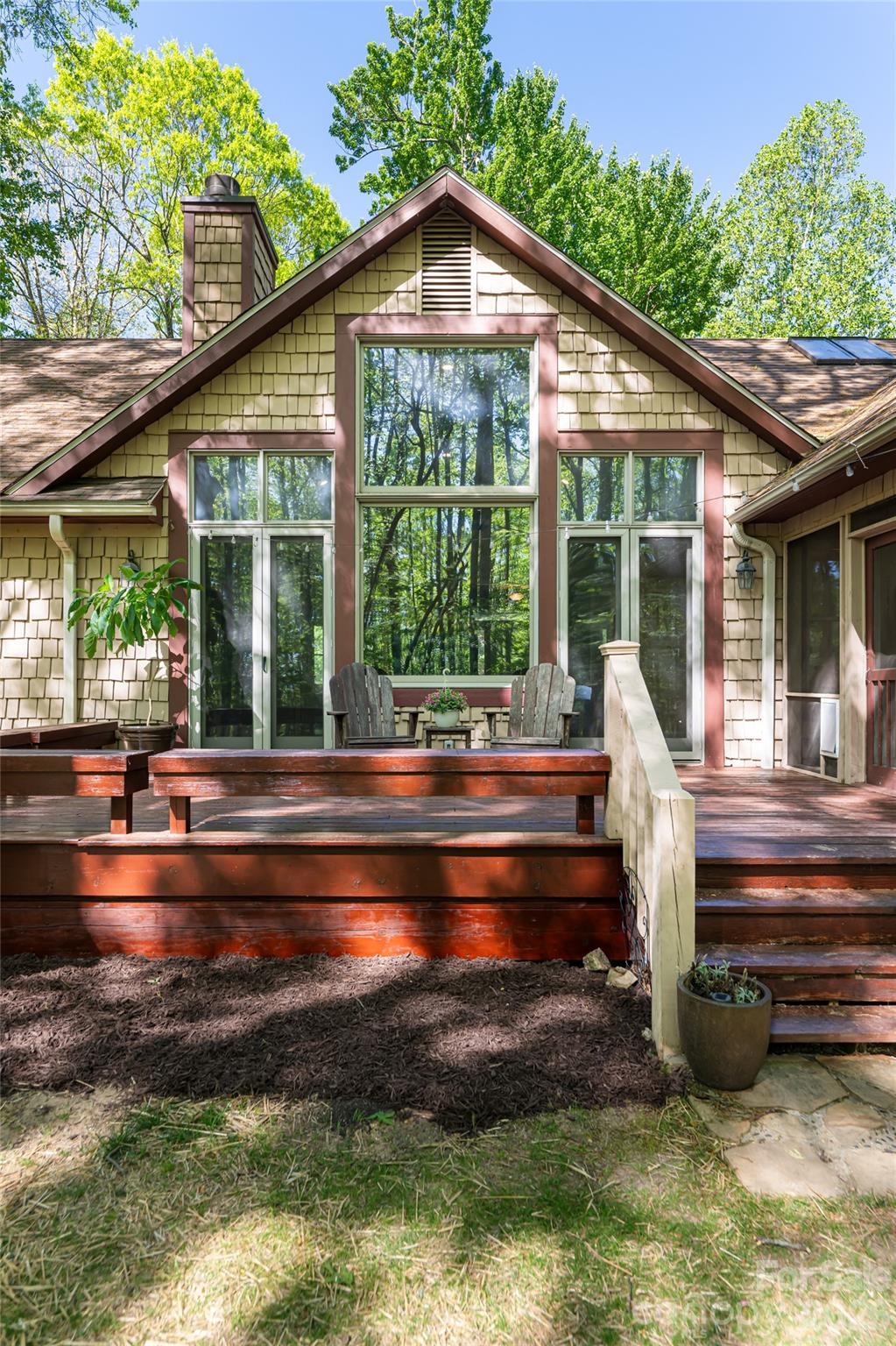 109 Little Cherokee Ridge — Hendersonville