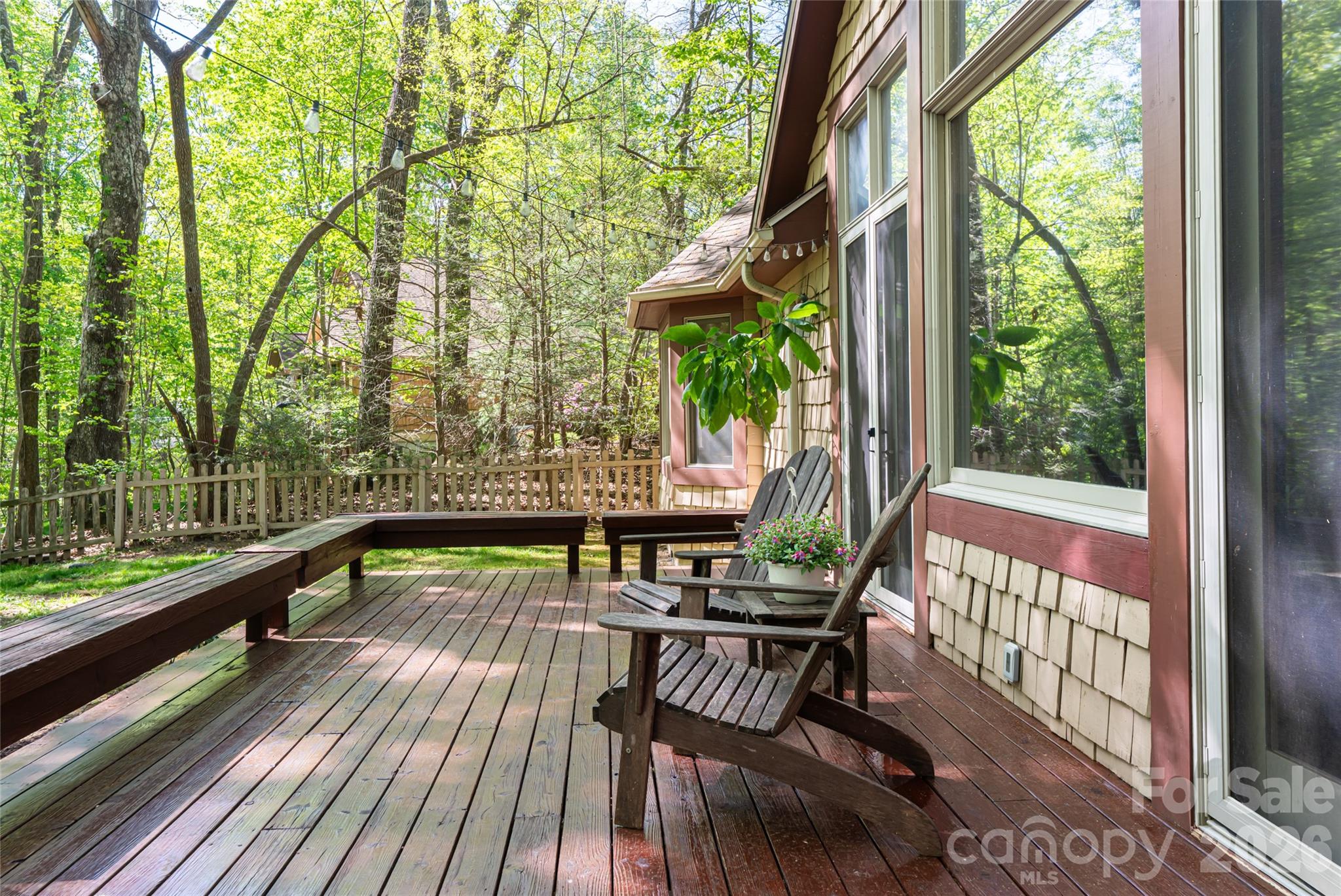 109 Little Cherokee Ridge — Hendersonville