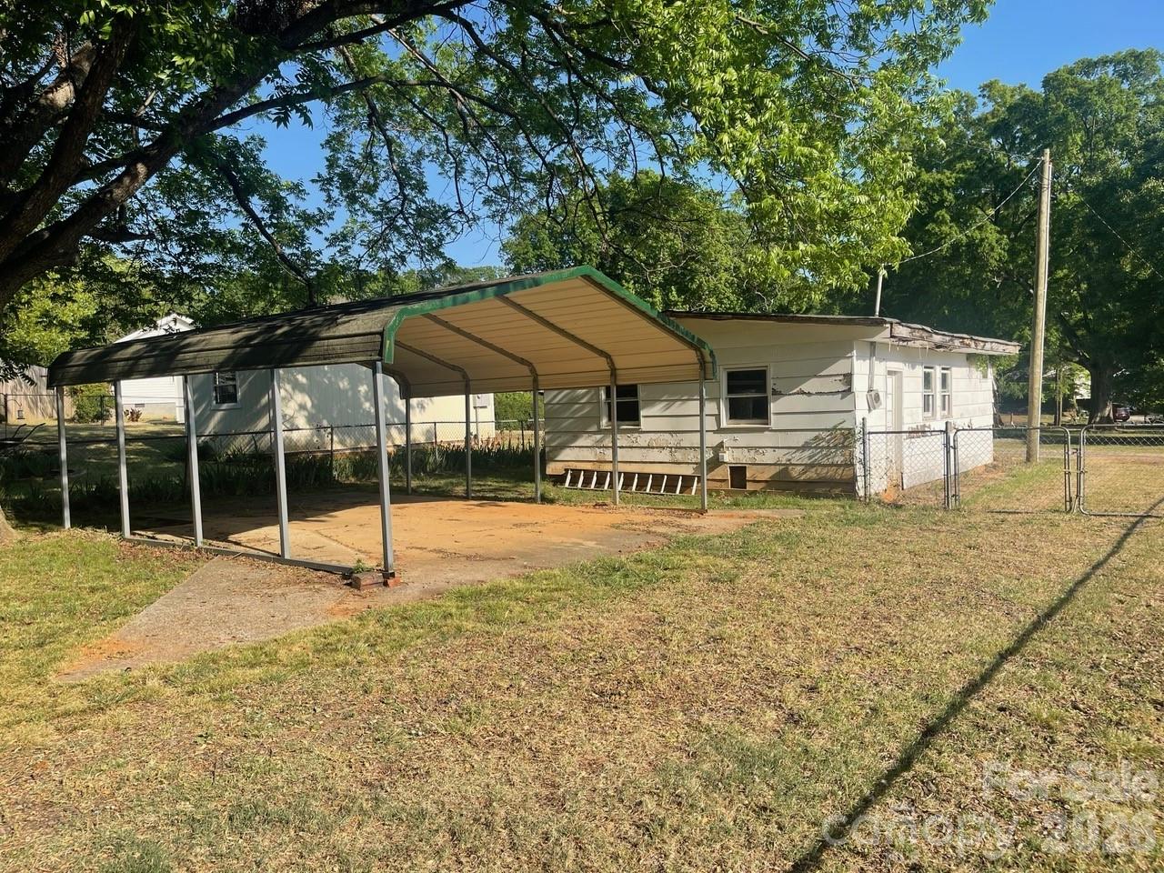 119 Pine Street — Badin