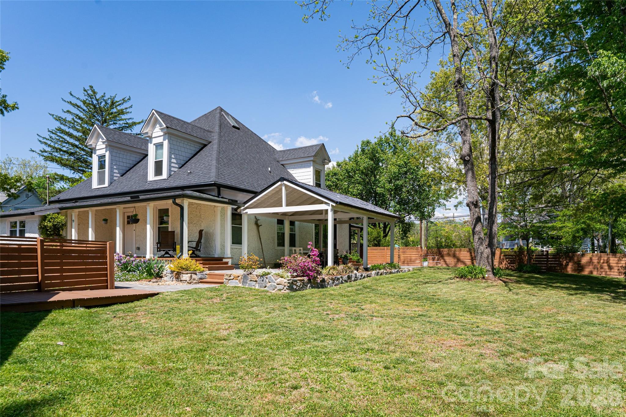 19 Neely Road — Brevard