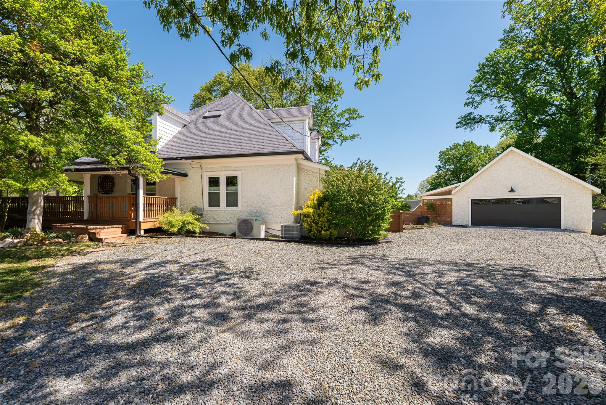 19 Neely Road — Brevard