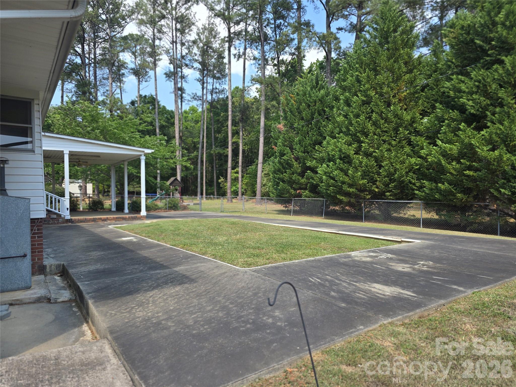 620 Mcdowell Drive — Chester