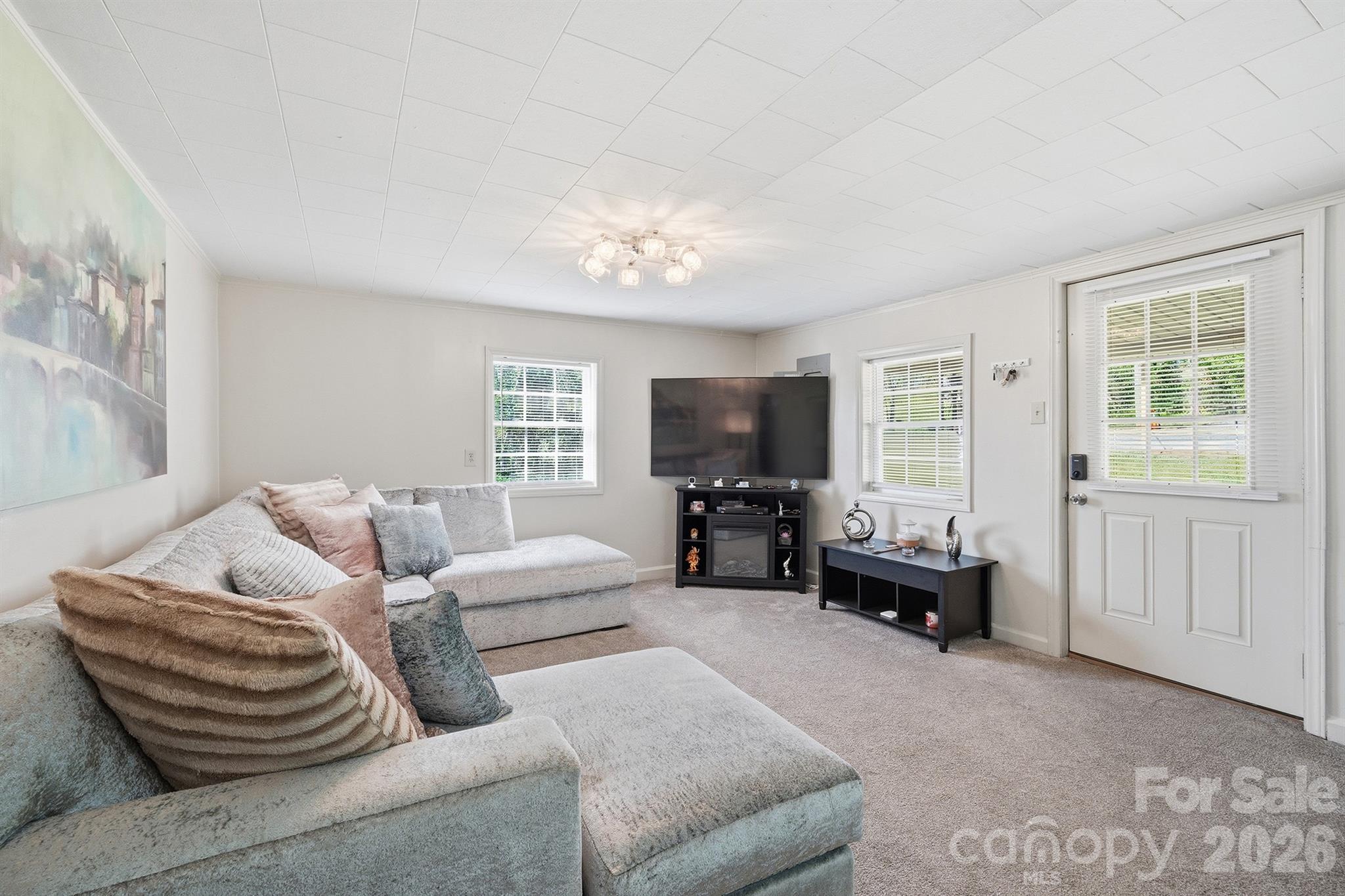 103 J A Ross Street — Morganton