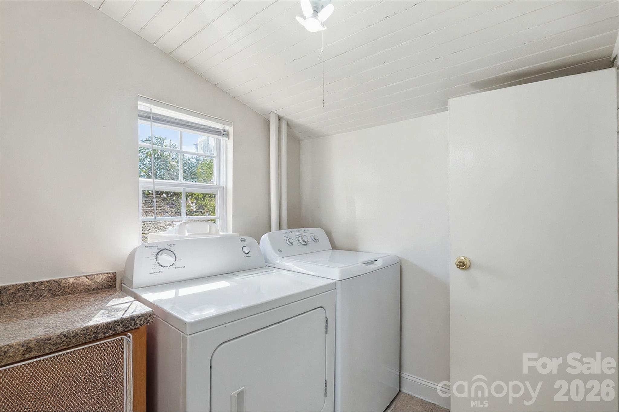 103 J A Ross Street — Morganton