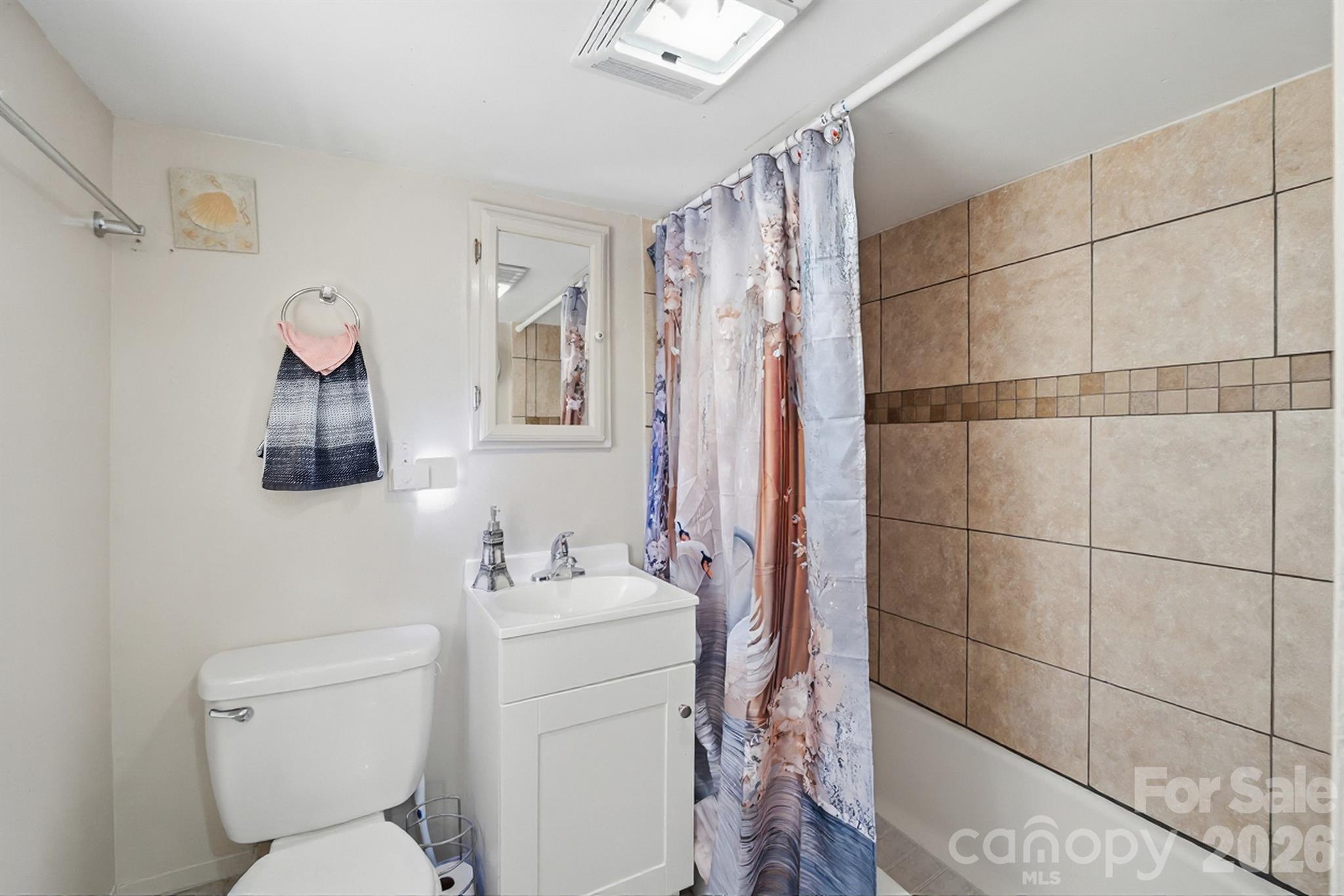 103 J A Ross Street — Morganton