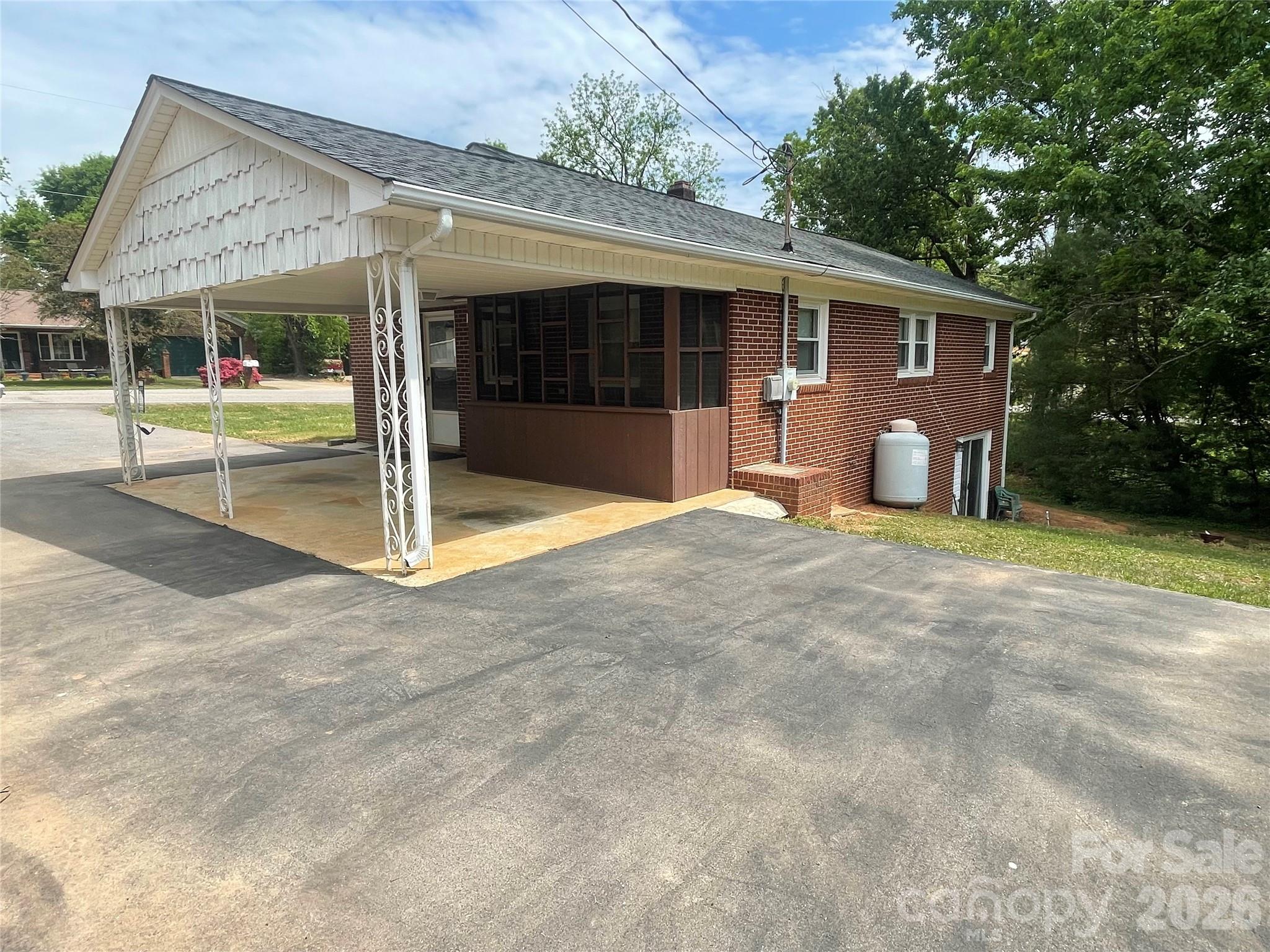 443 Pads Road — Wilkesboro
