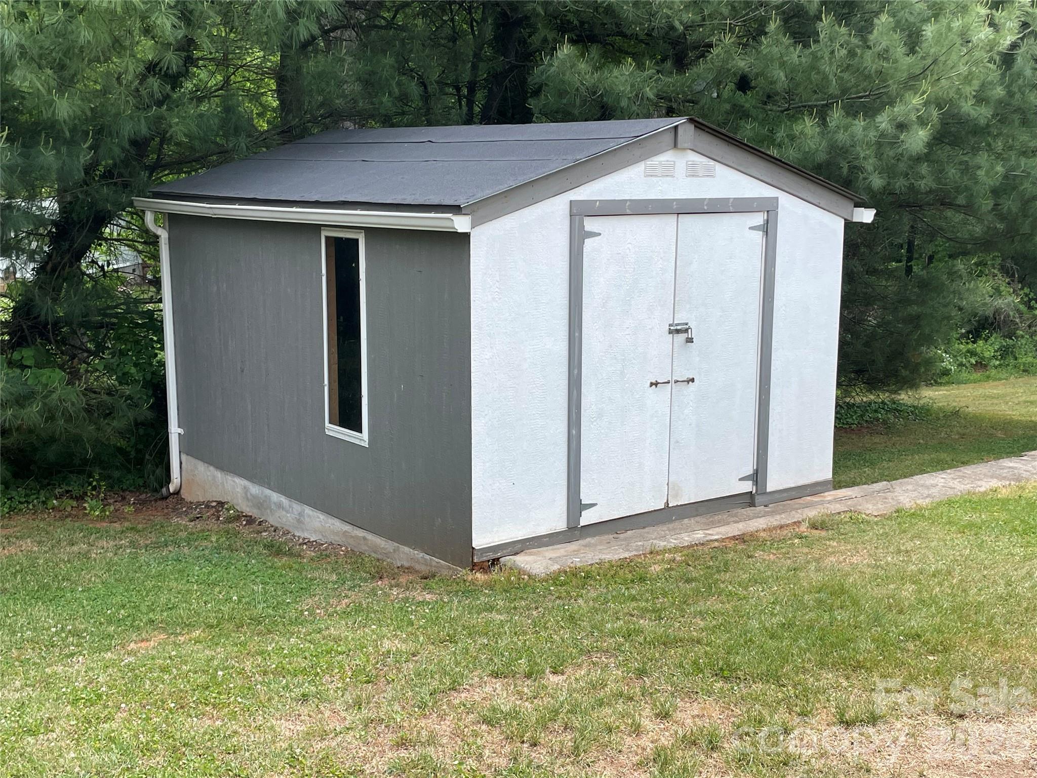 443 Pads Road — Wilkesboro