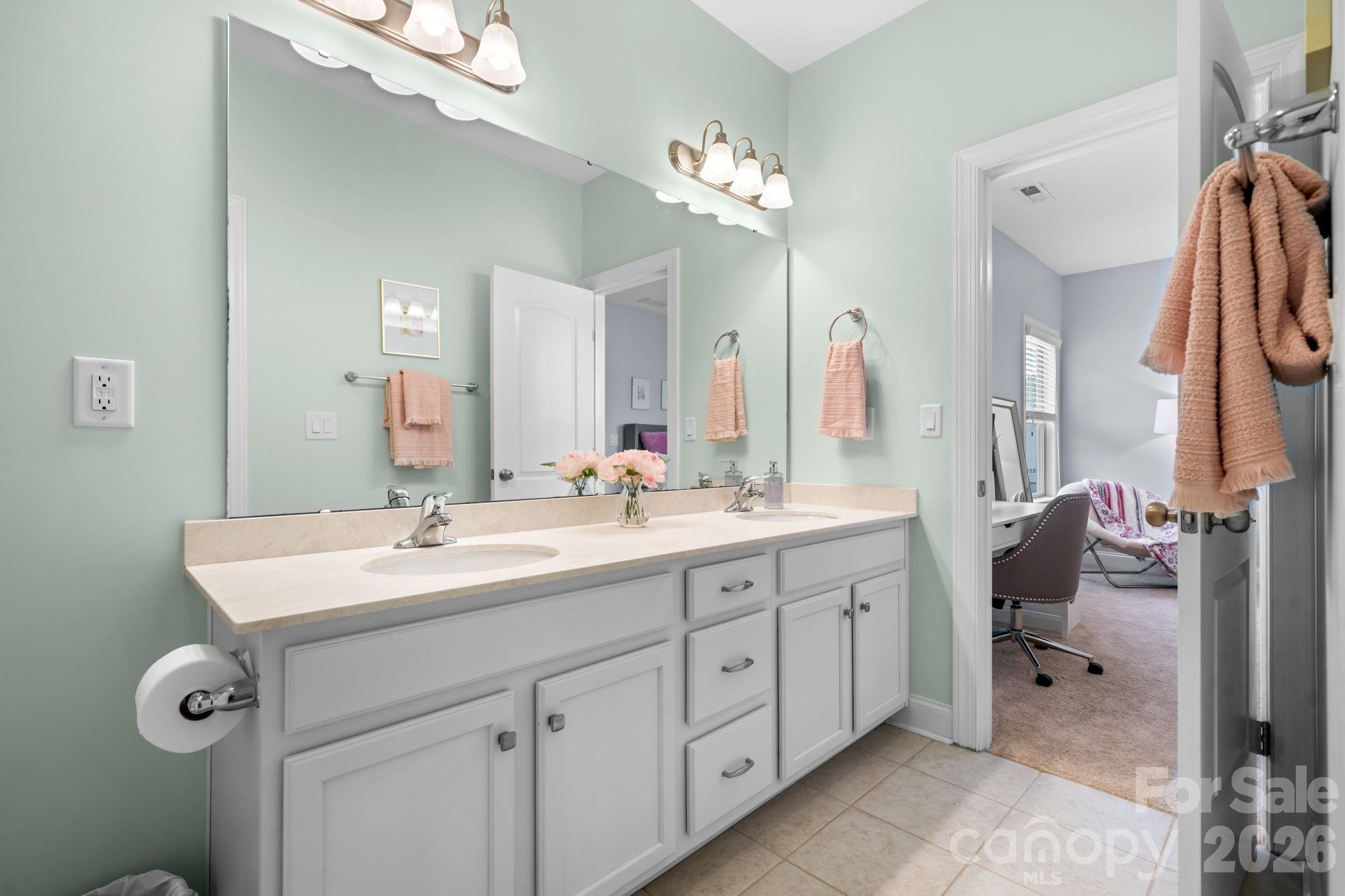 1013 Torrens Drive — Wesley Chapel