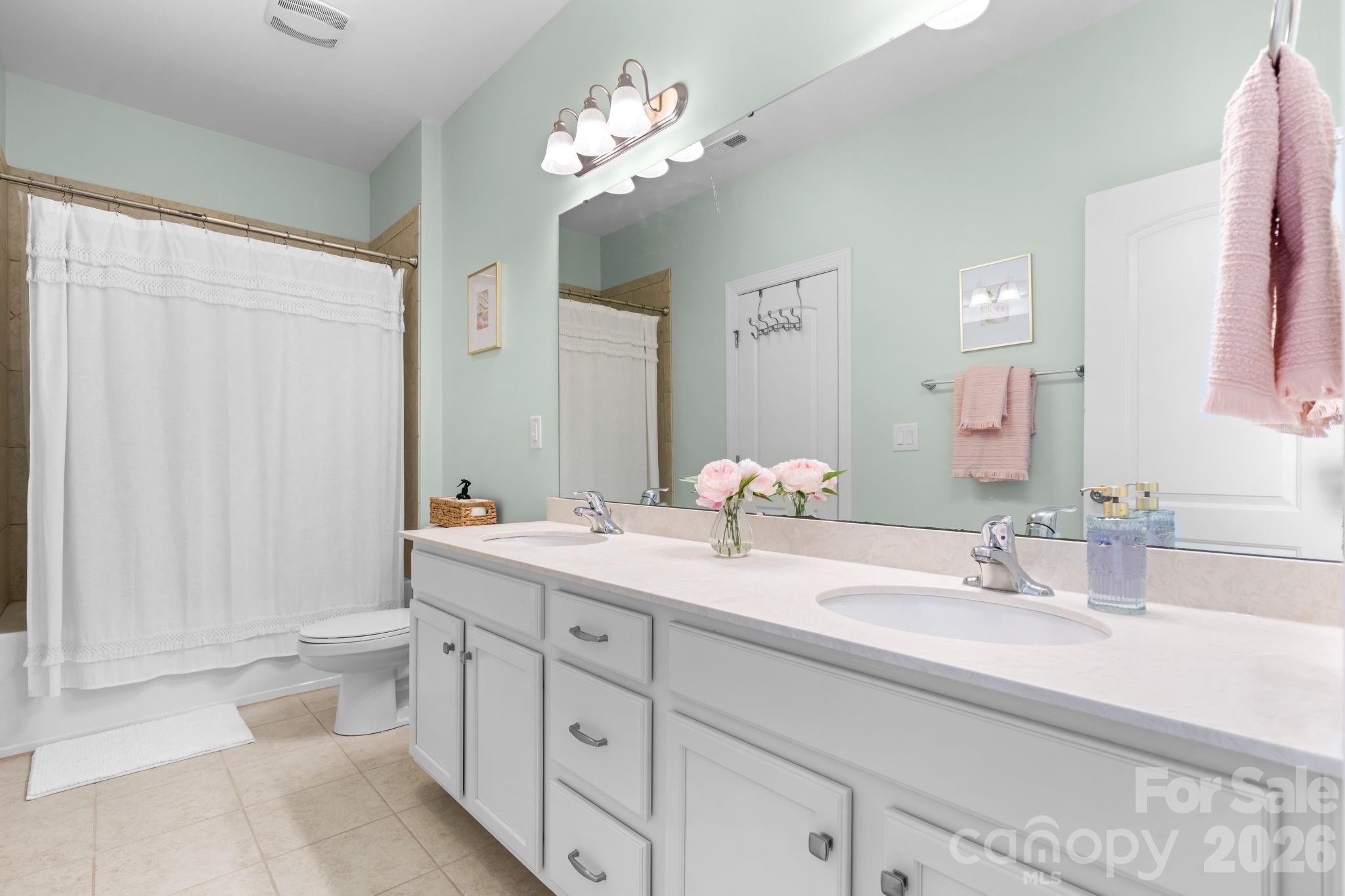 1013 Torrens Drive — Wesley Chapel