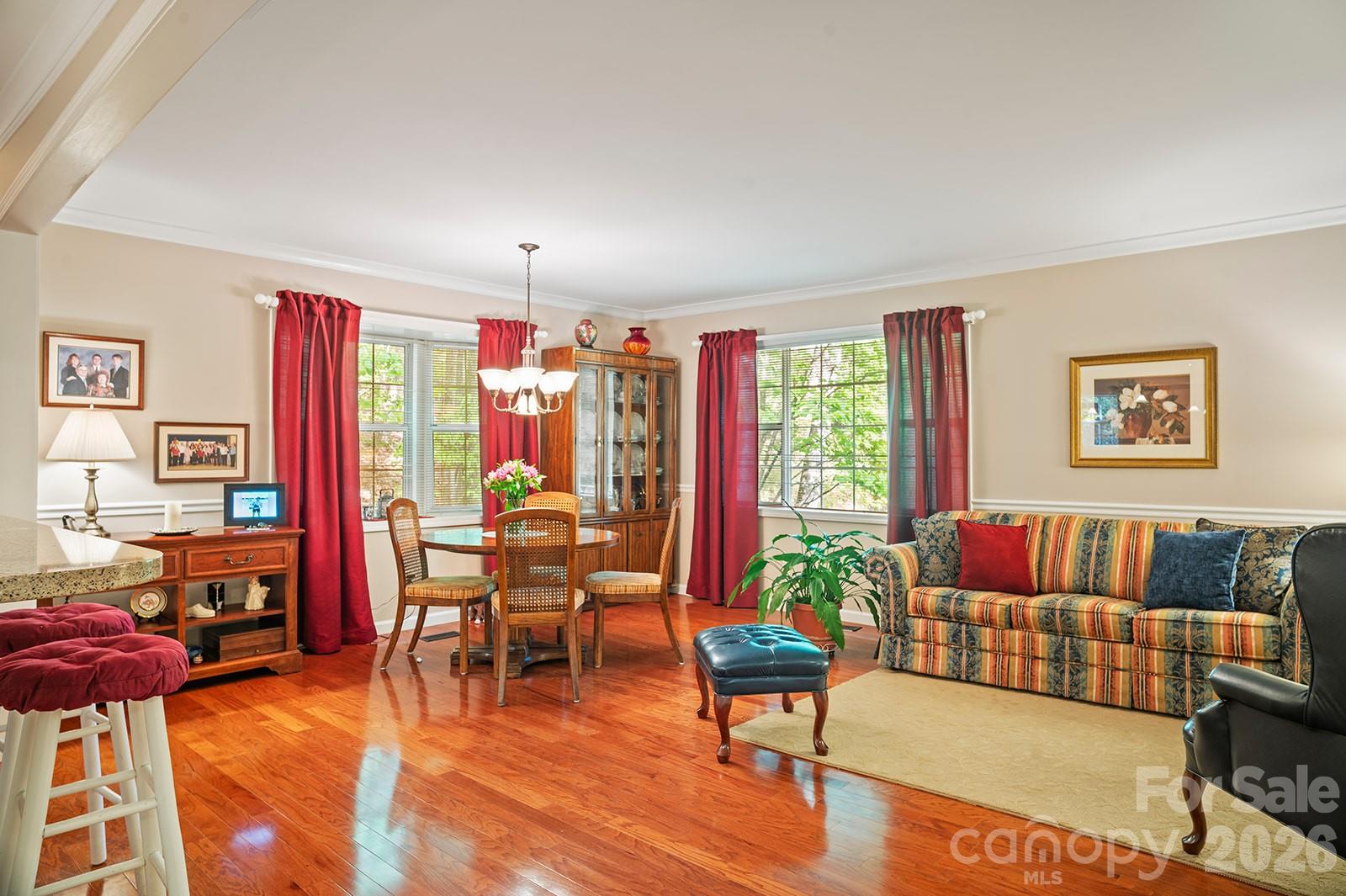 12 Steeplechase Court — Hendersonville