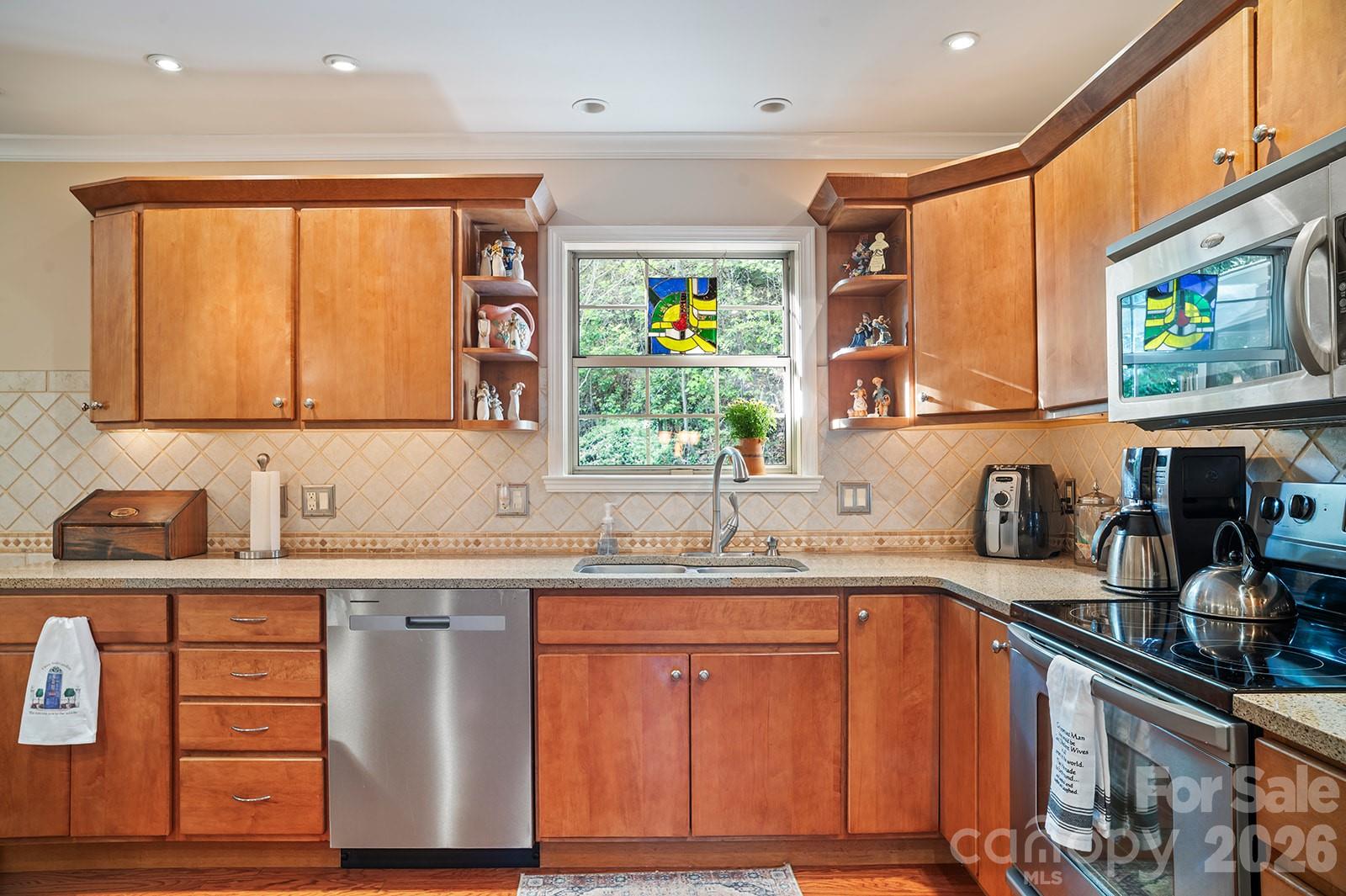 12 Steeplechase Court — Hendersonville