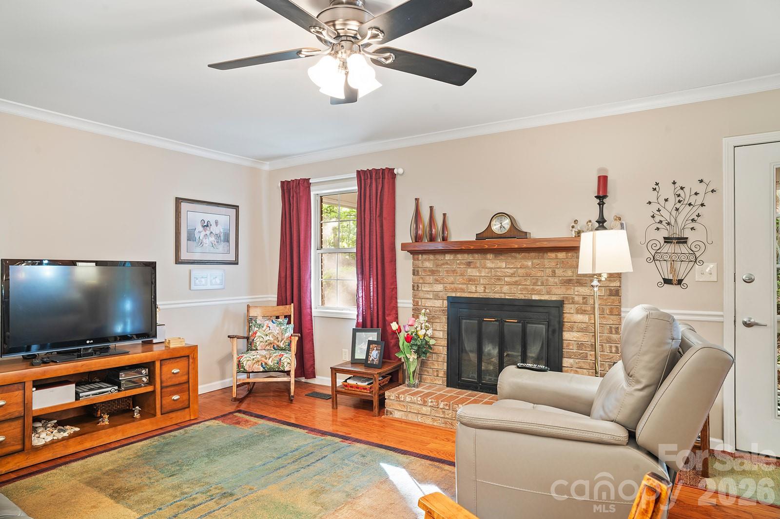 12 Steeplechase Court — Hendersonville