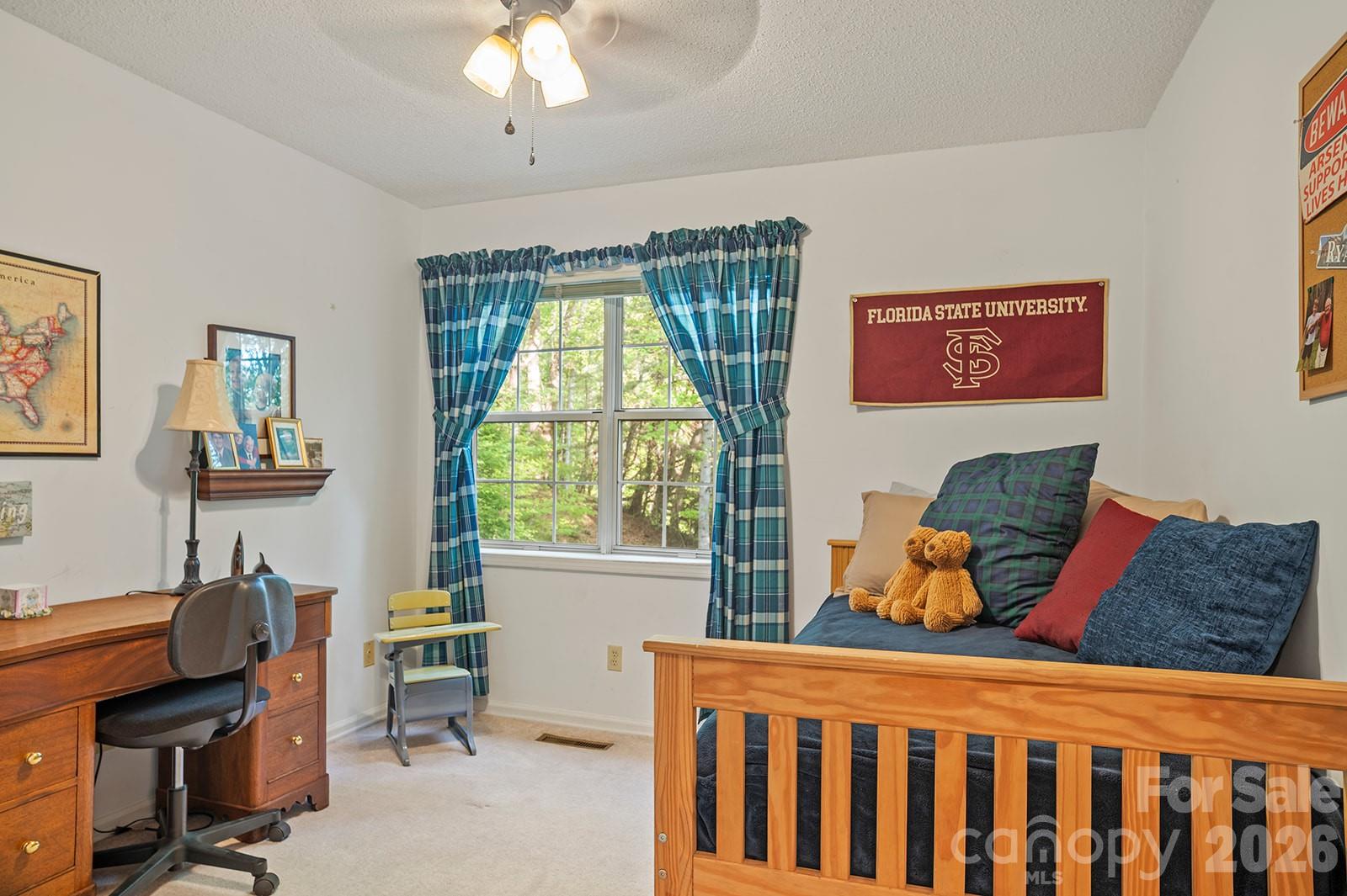 12 Steeplechase Court — Hendersonville