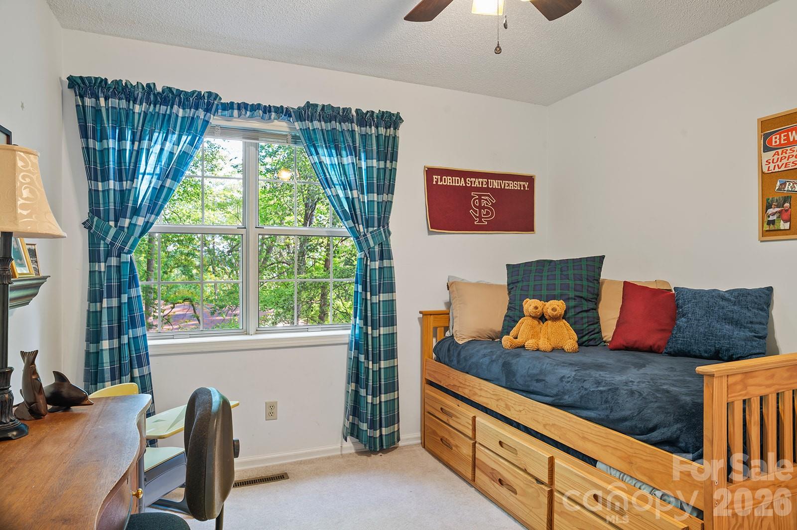 12 Steeplechase Court — Hendersonville