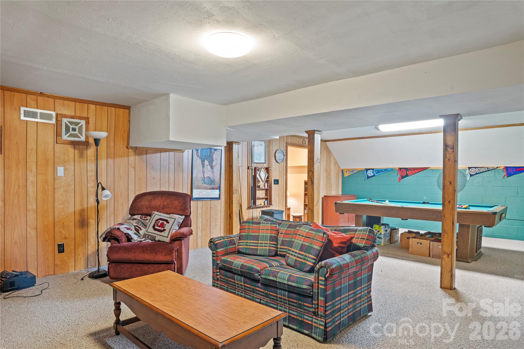 12 Steeplechase Court — Hendersonville