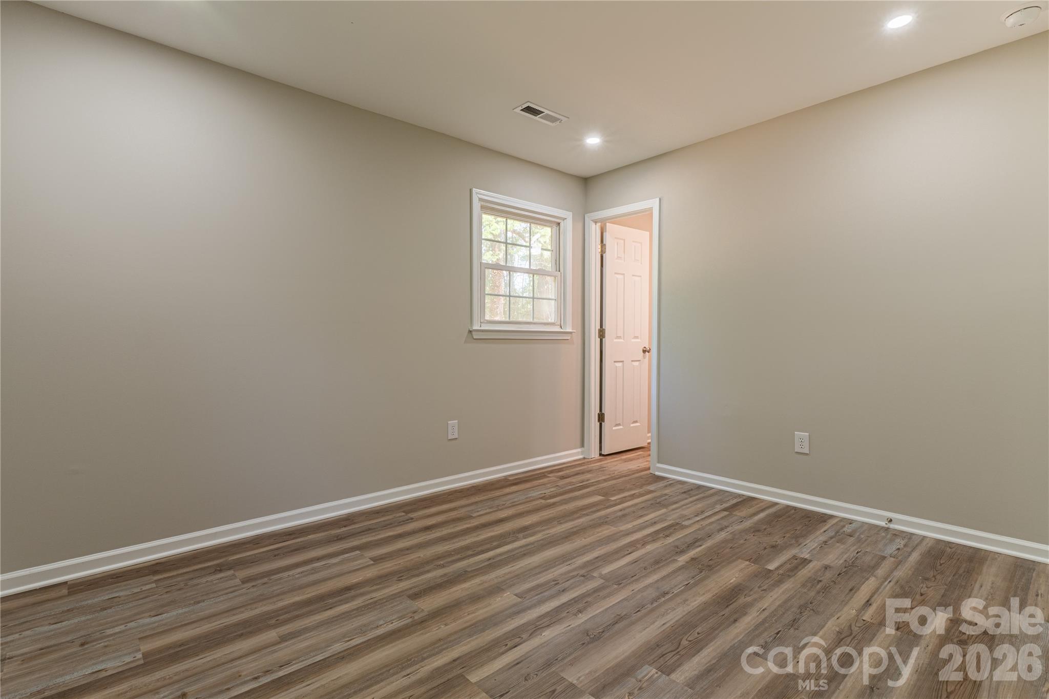 213 Washington Street — Wingate