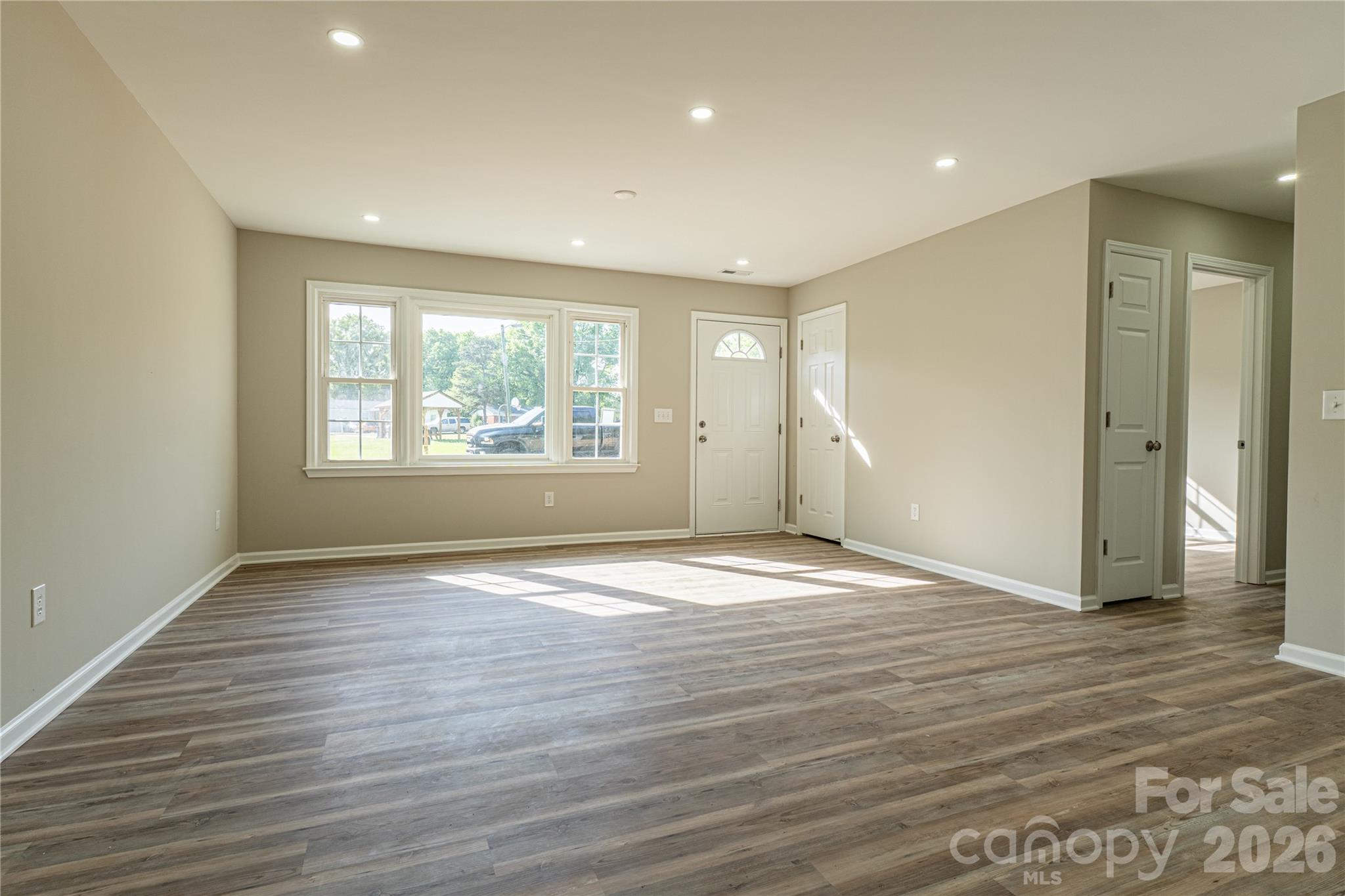 213 Washington Street — Wingate