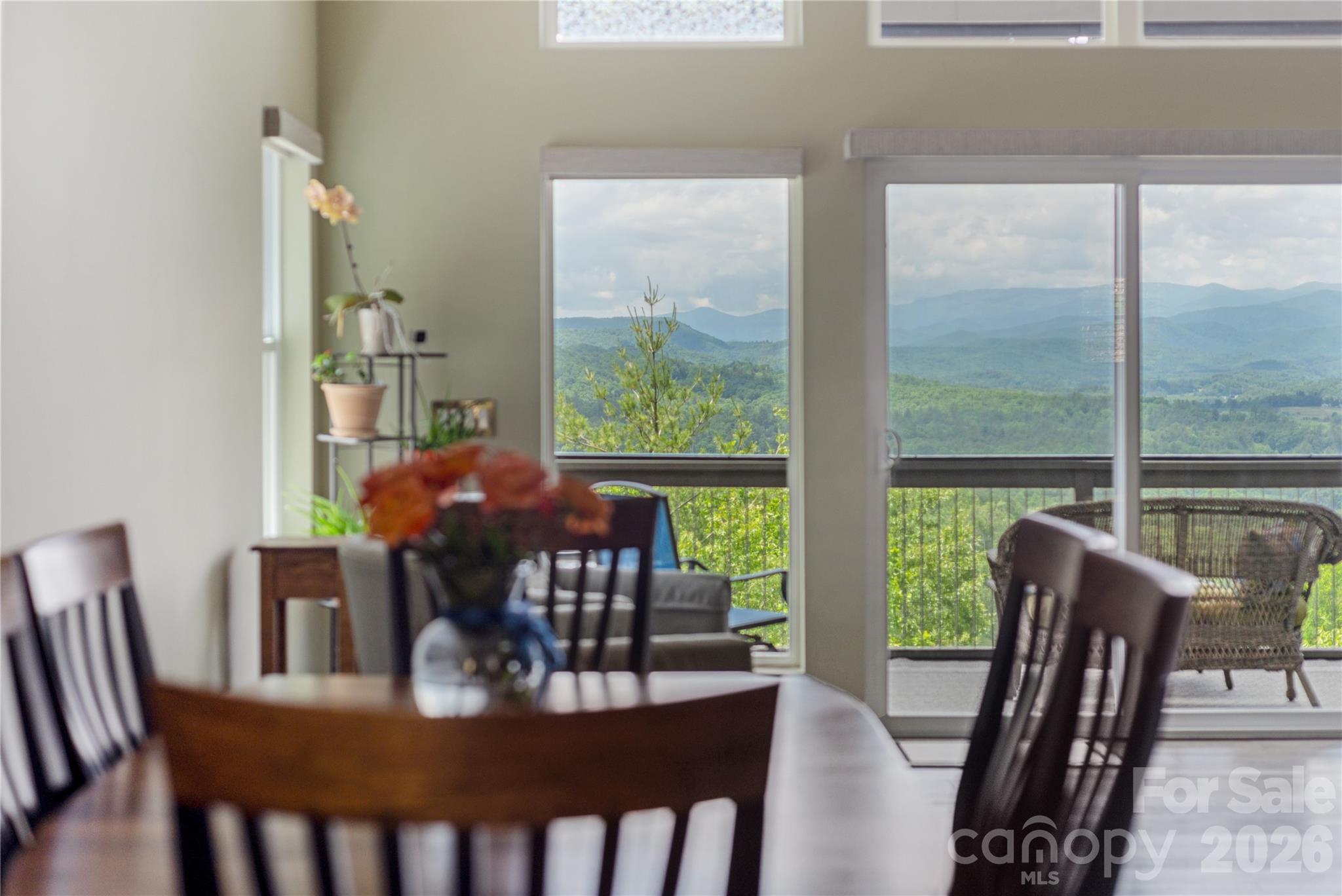 467 Crystal Heights Drive — Hendersonville