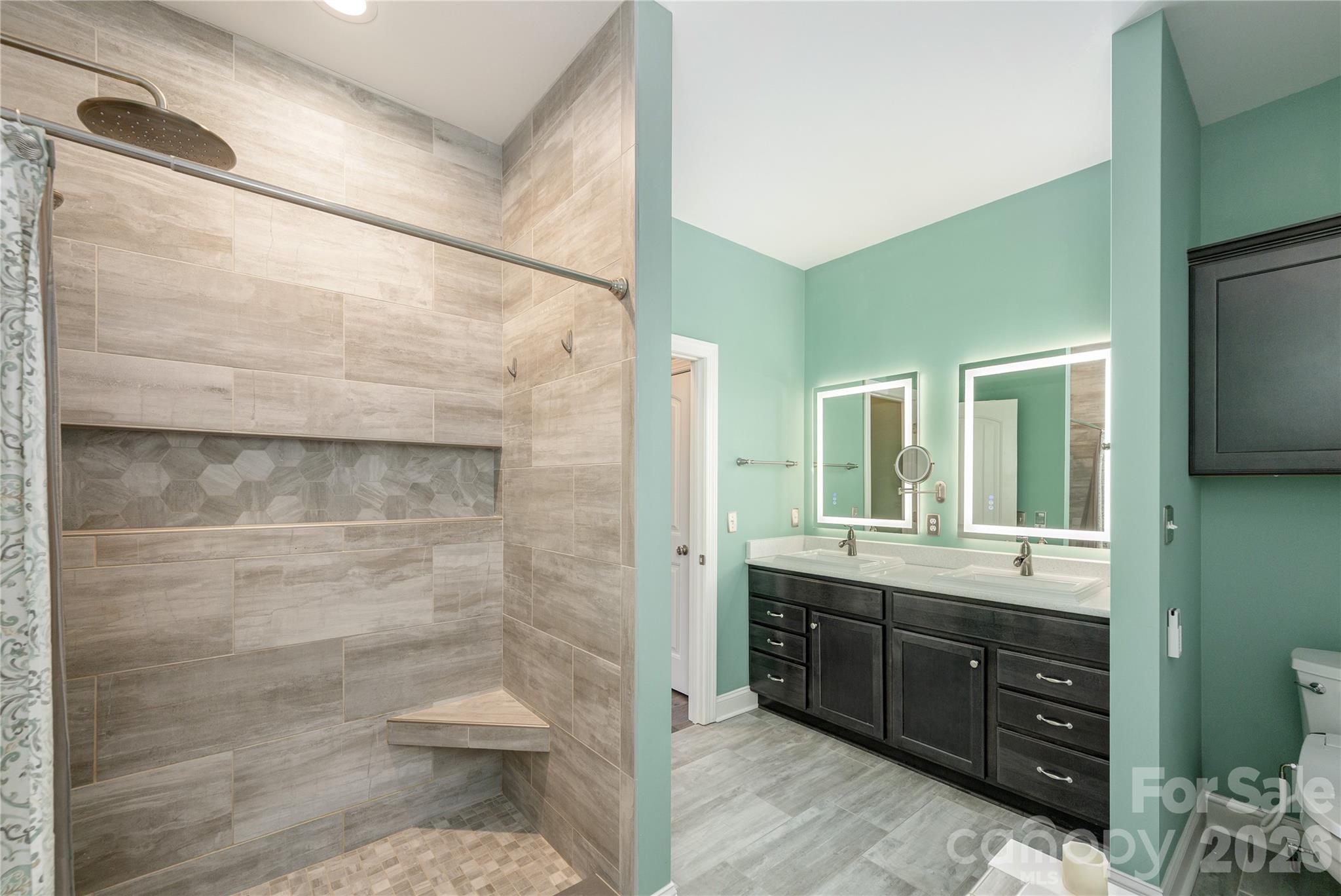 467 Crystal Heights Drive — Hendersonville