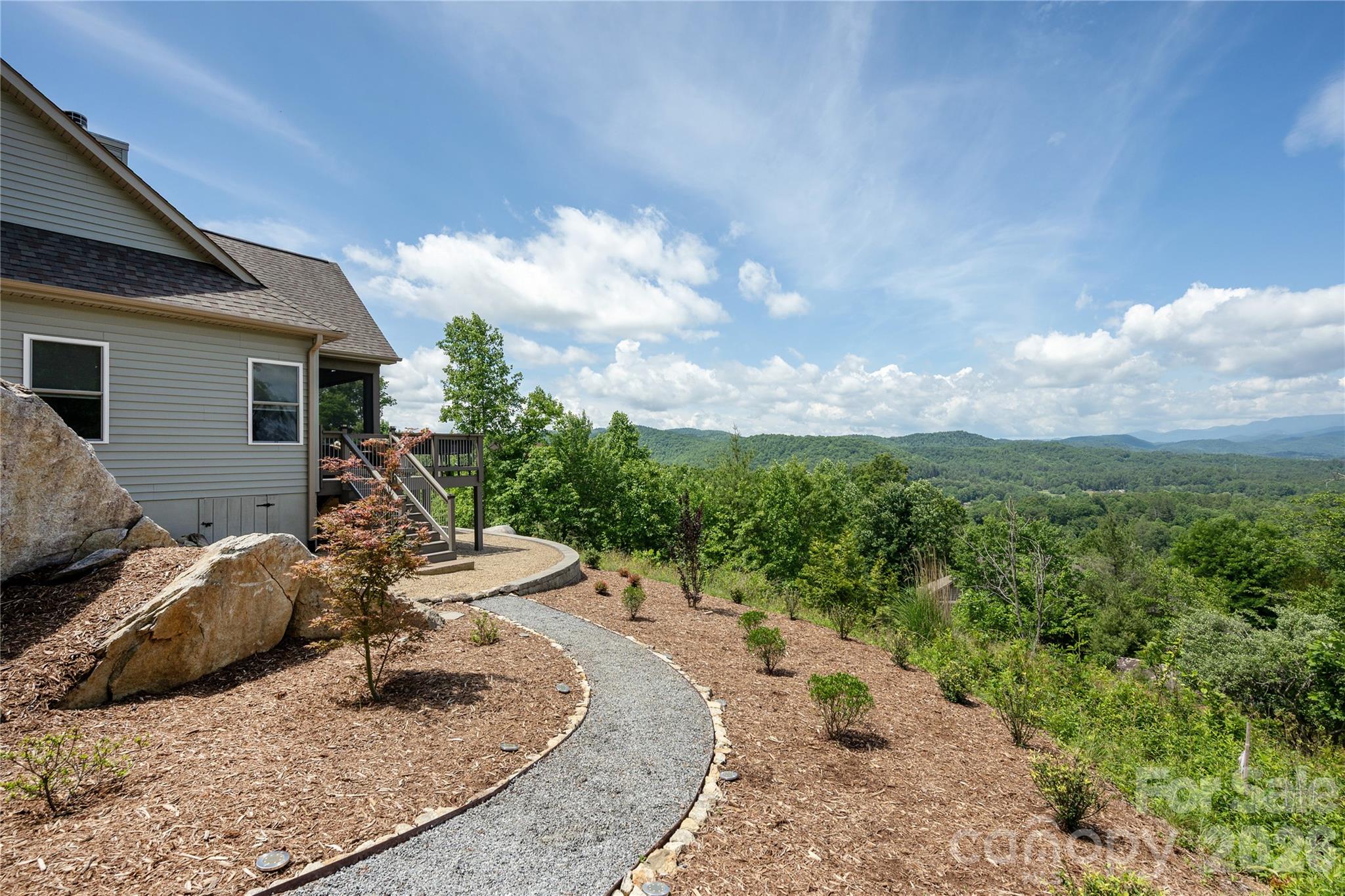467 Crystal Heights Drive — Hendersonville
