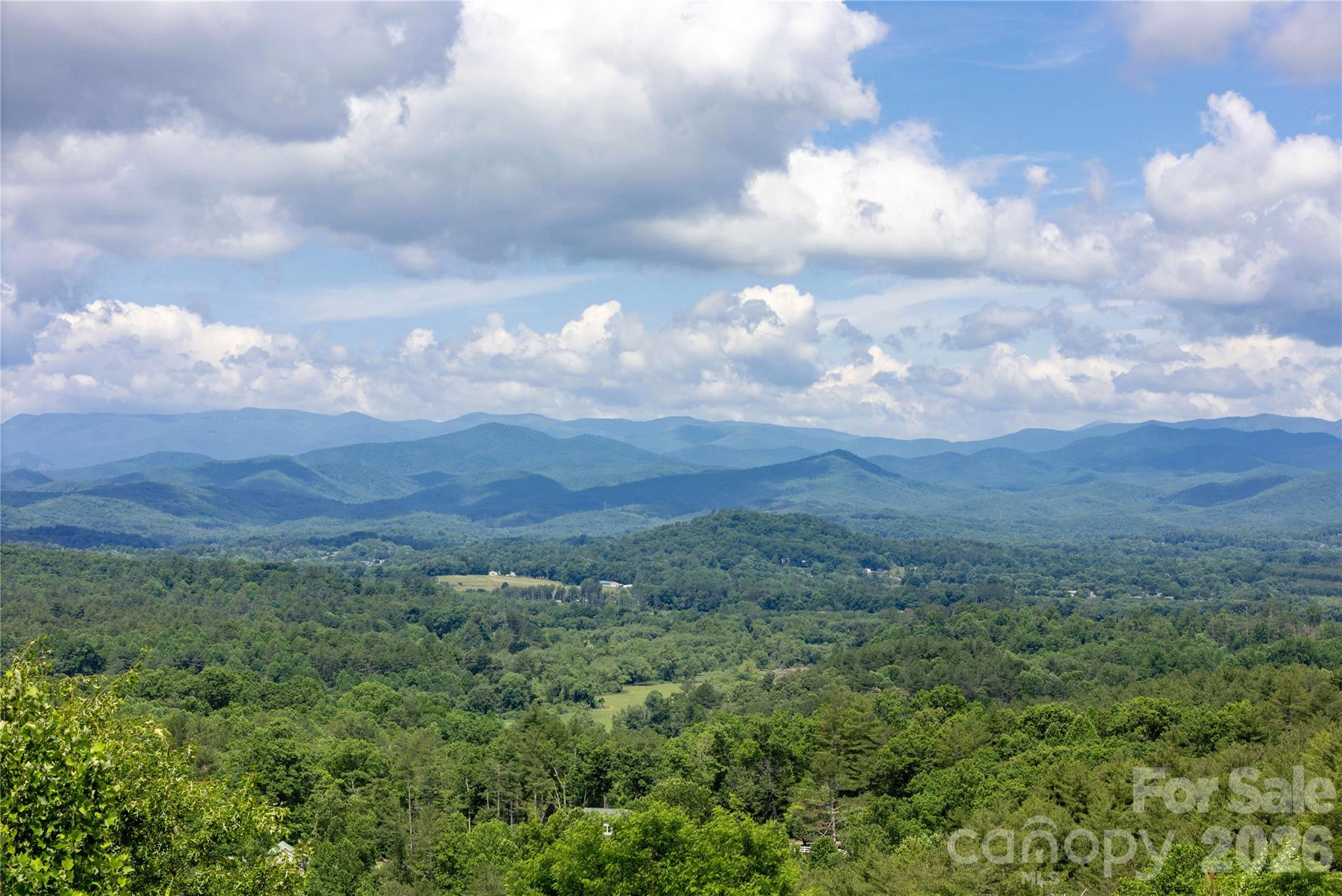 467 Crystal Heights Drive — Hendersonville