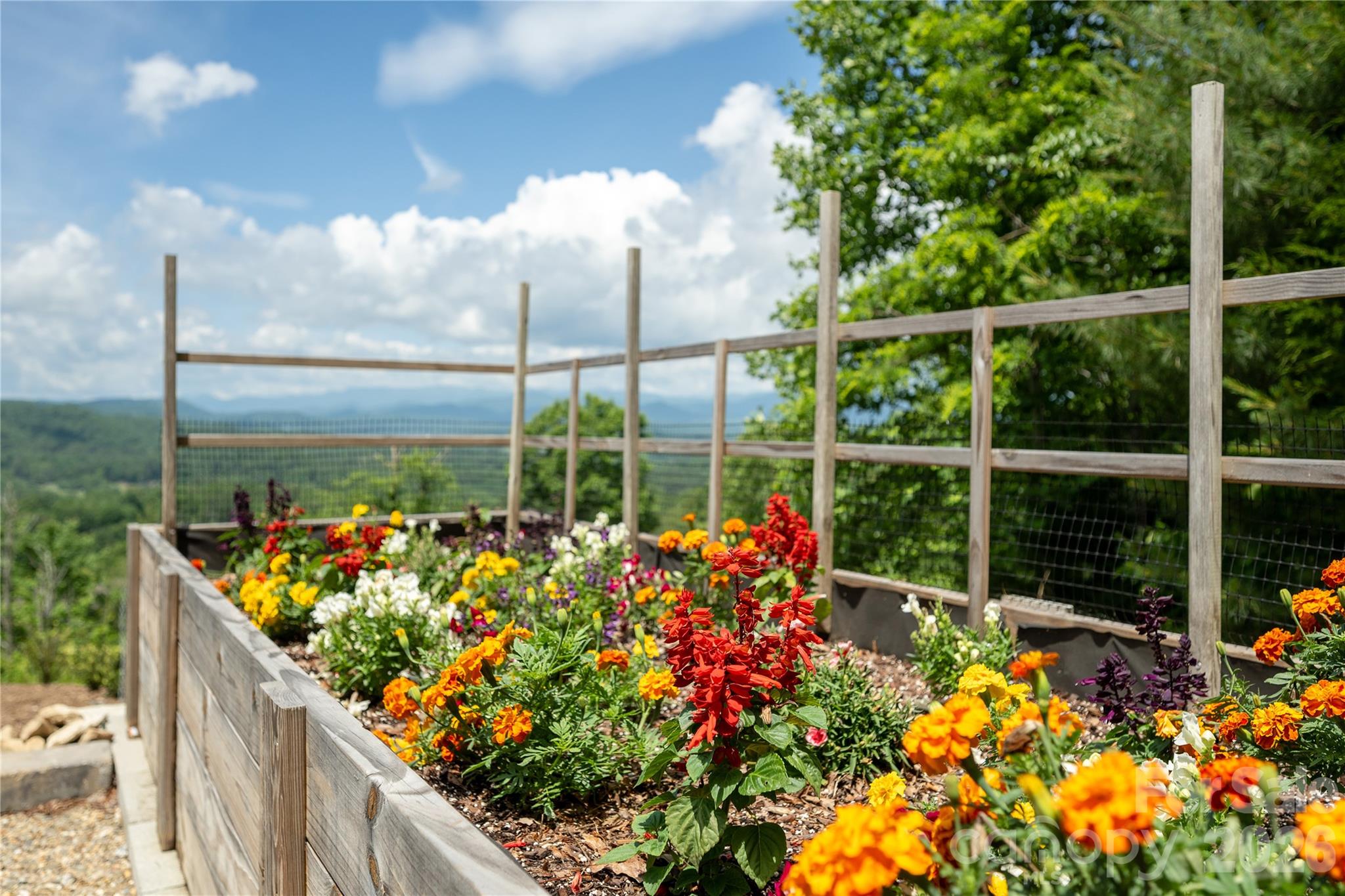 467 Crystal Heights Drive — Hendersonville