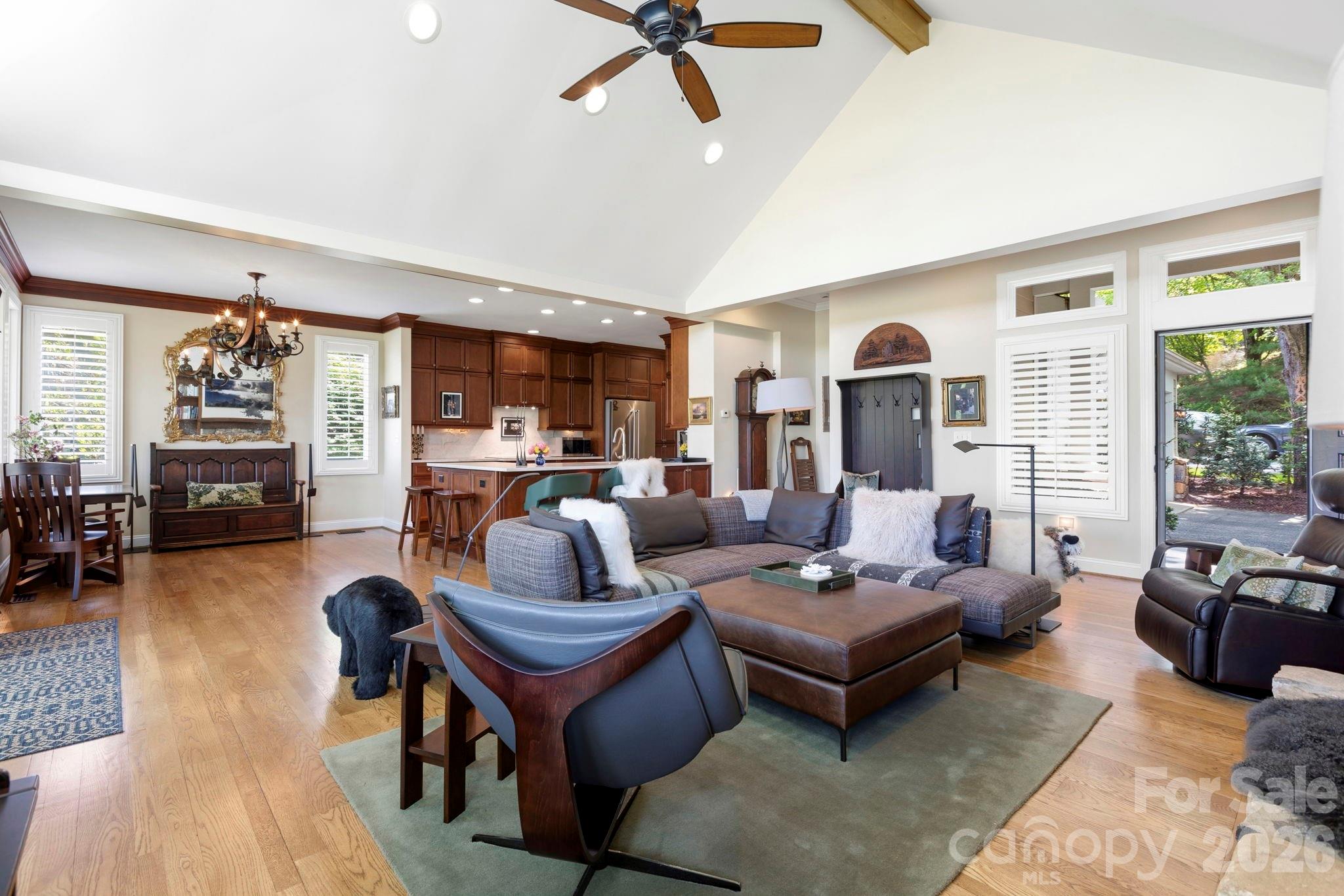 8 Spring Ridge Lane — Hendersonville