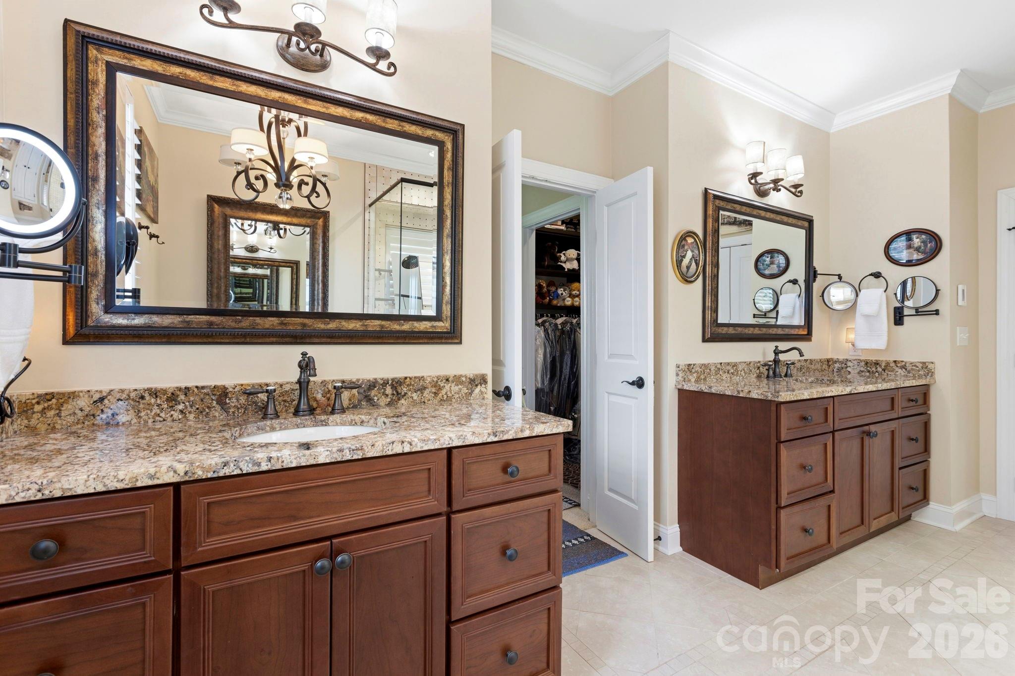 8 Spring Ridge Lane — Hendersonville
