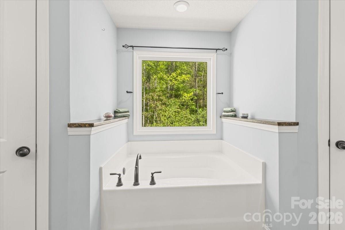 65 Leisure Lane — Swannanoa