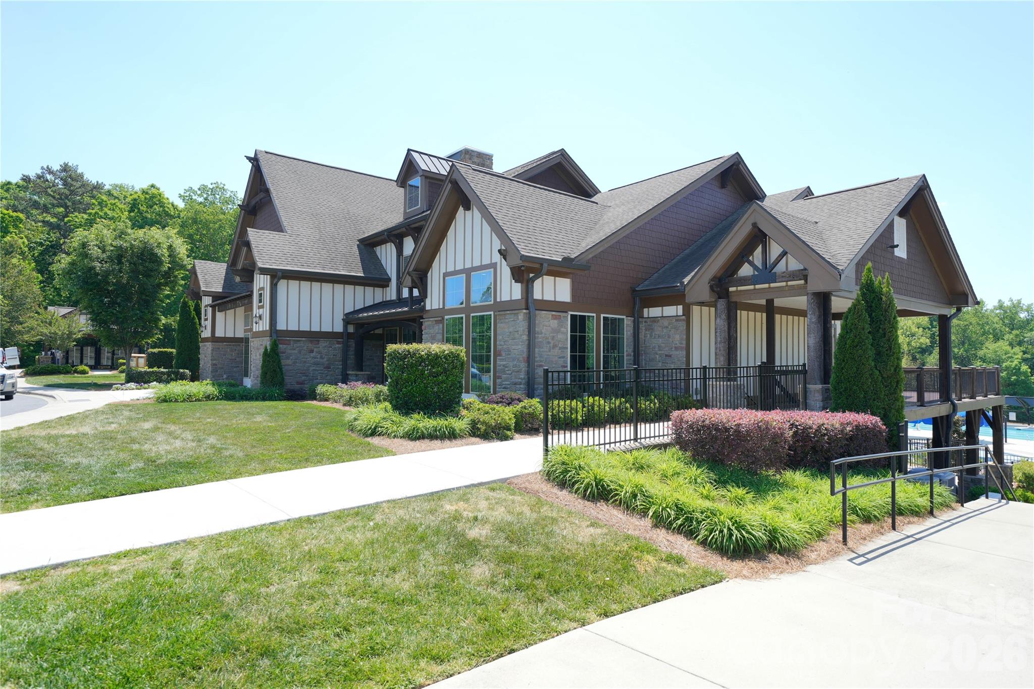 527 Common Raven Court — Fort Mill