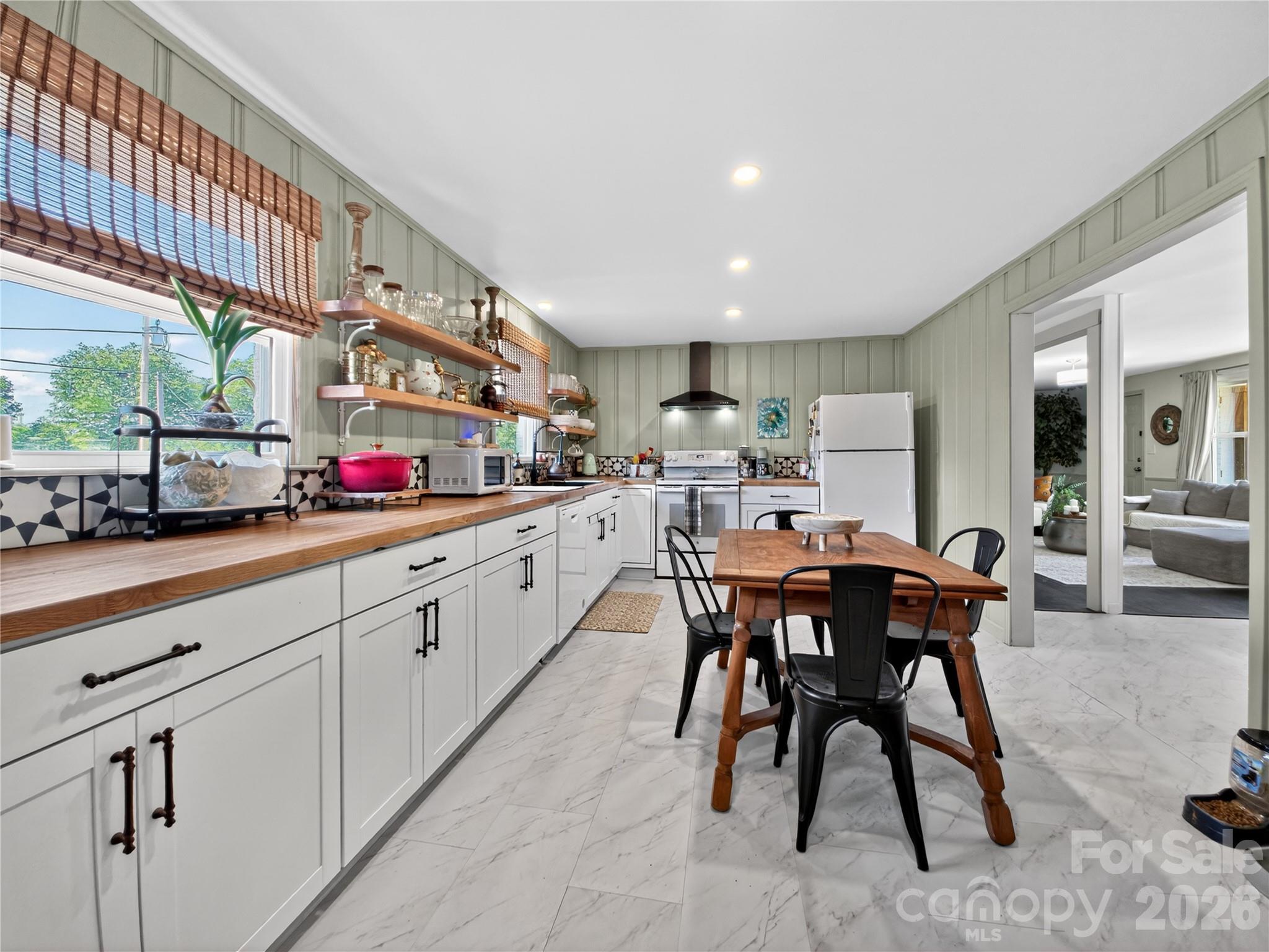 460 Boss Moore Road — Ellenboro