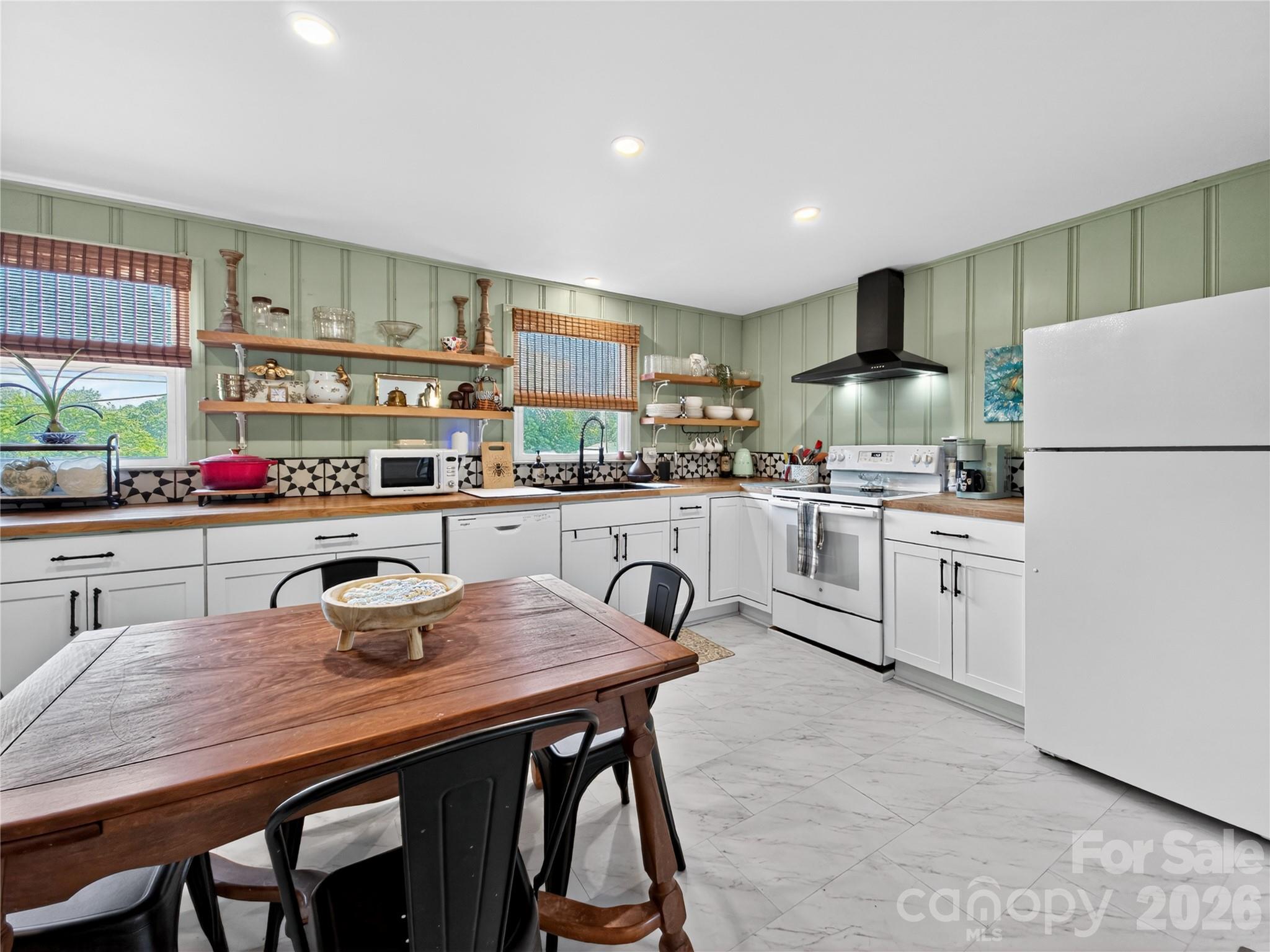 460 Boss Moore Road — Ellenboro
