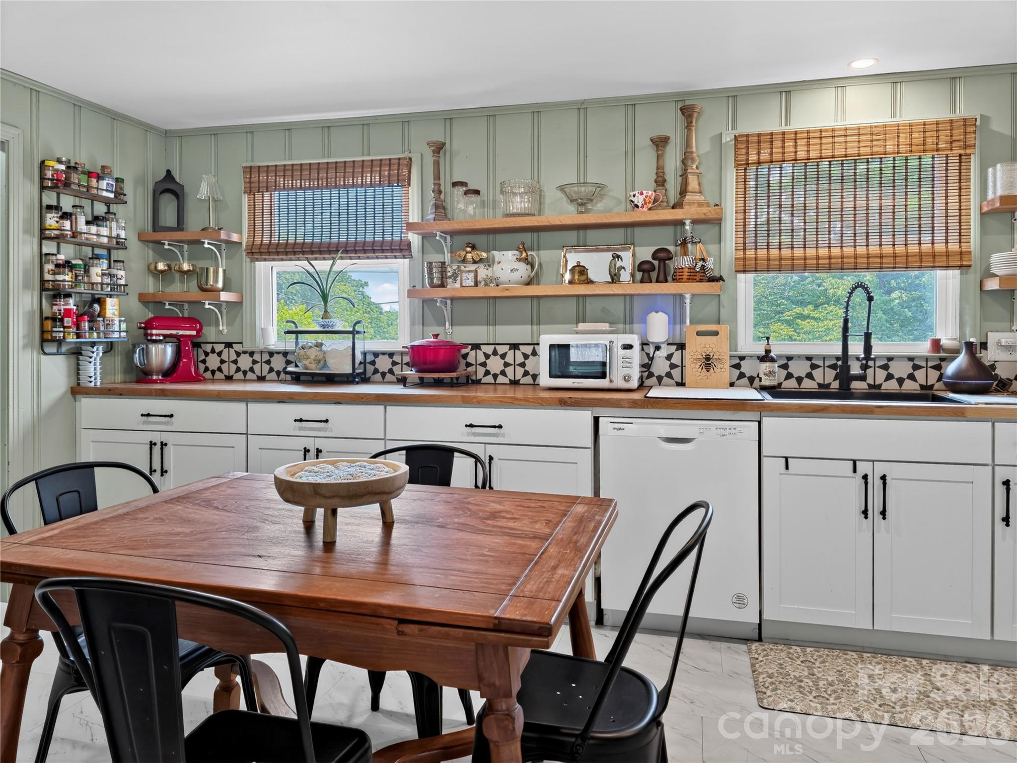 460 Boss Moore Road — Ellenboro
