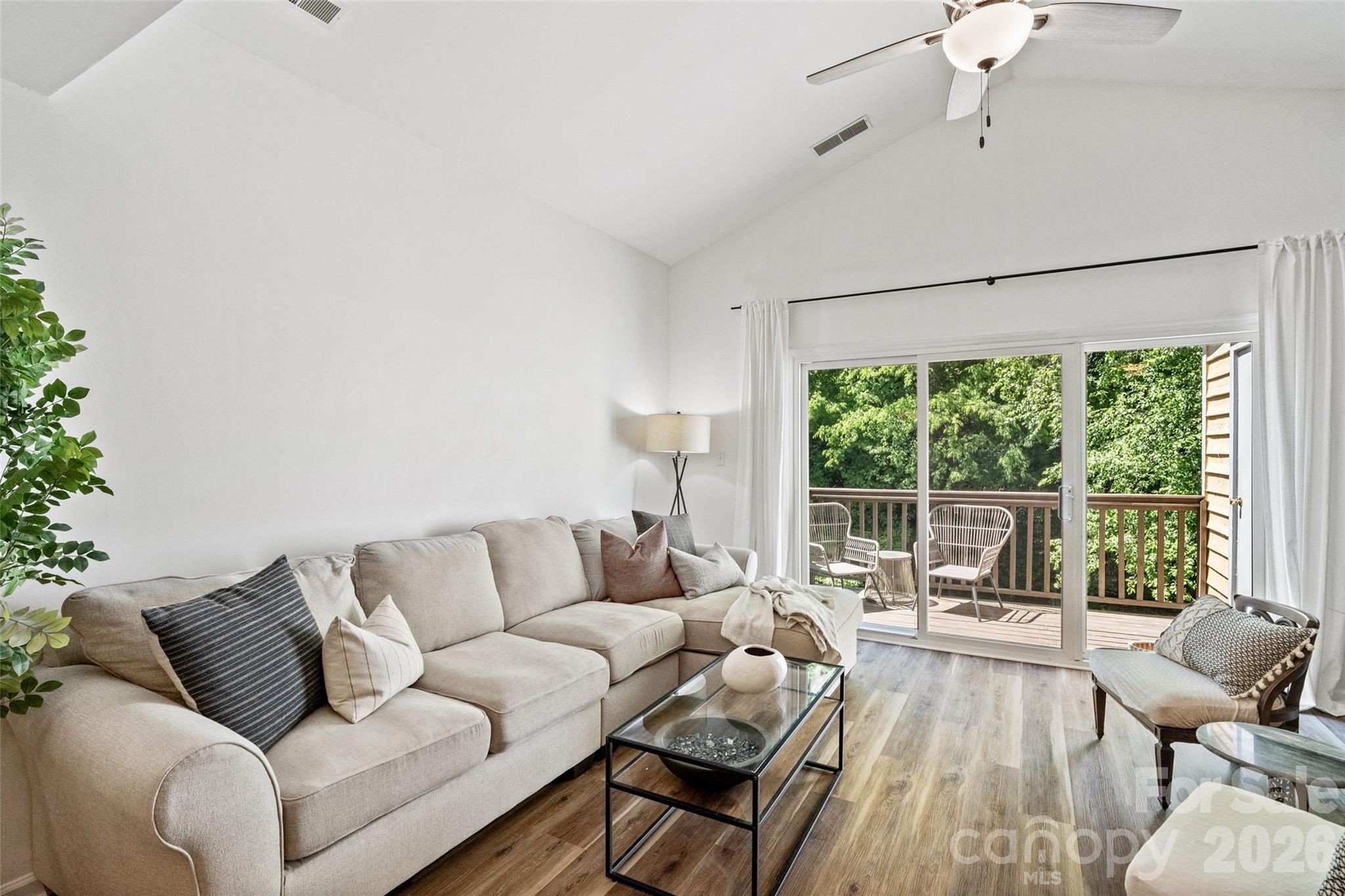 3302 Selwyn Farms Lane #7 — Charlotte
