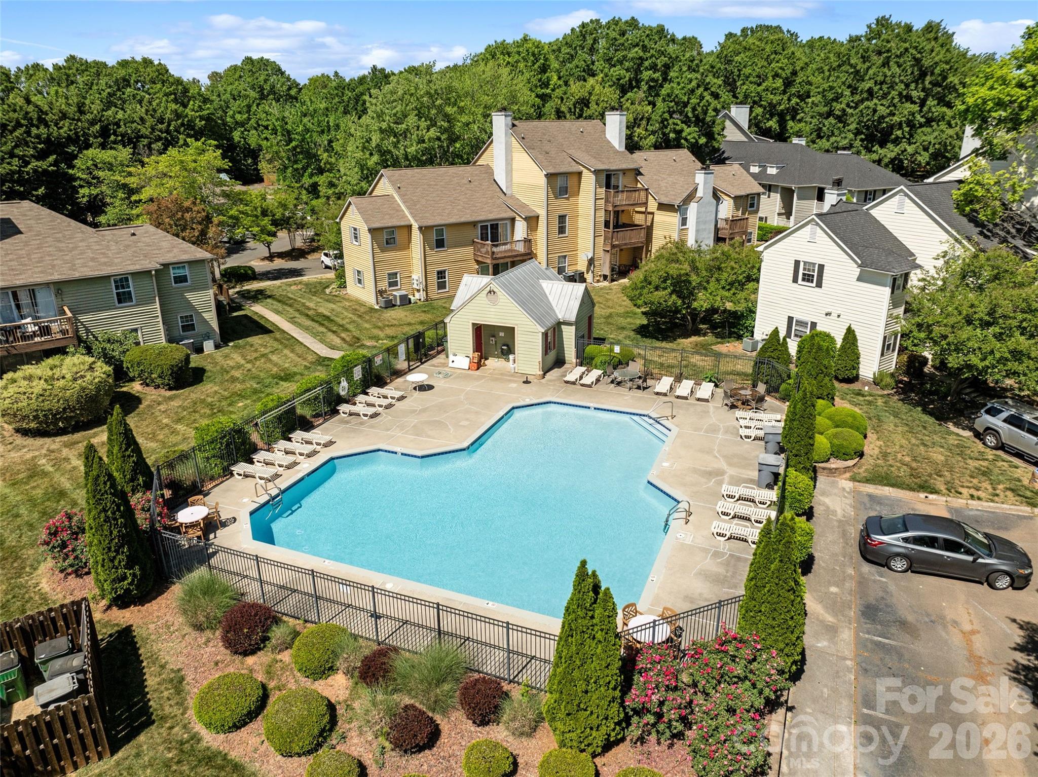 3302 Selwyn Farms Lane #7 — Charlotte