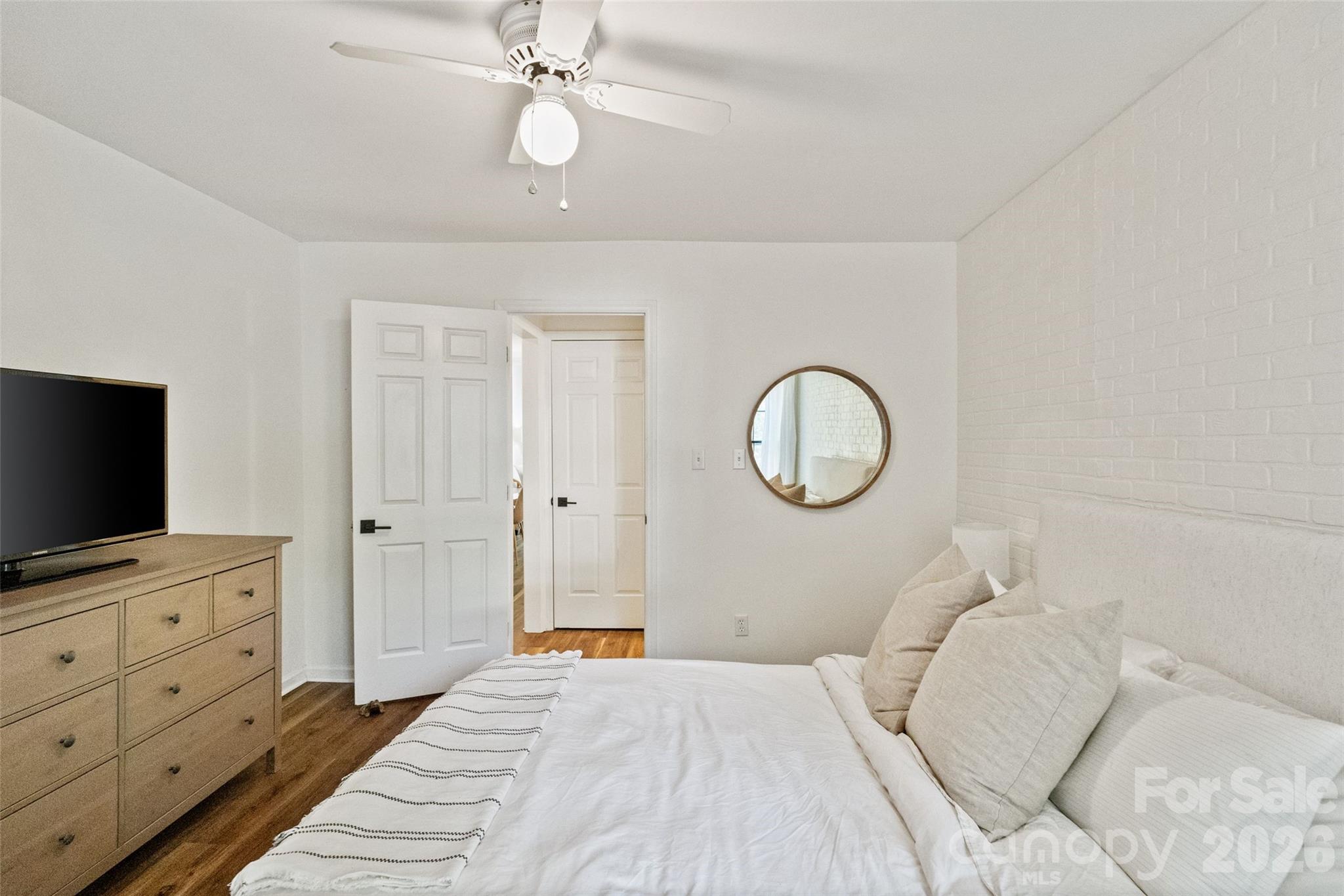 3302 Selwyn Farms Lane #7 — Charlotte