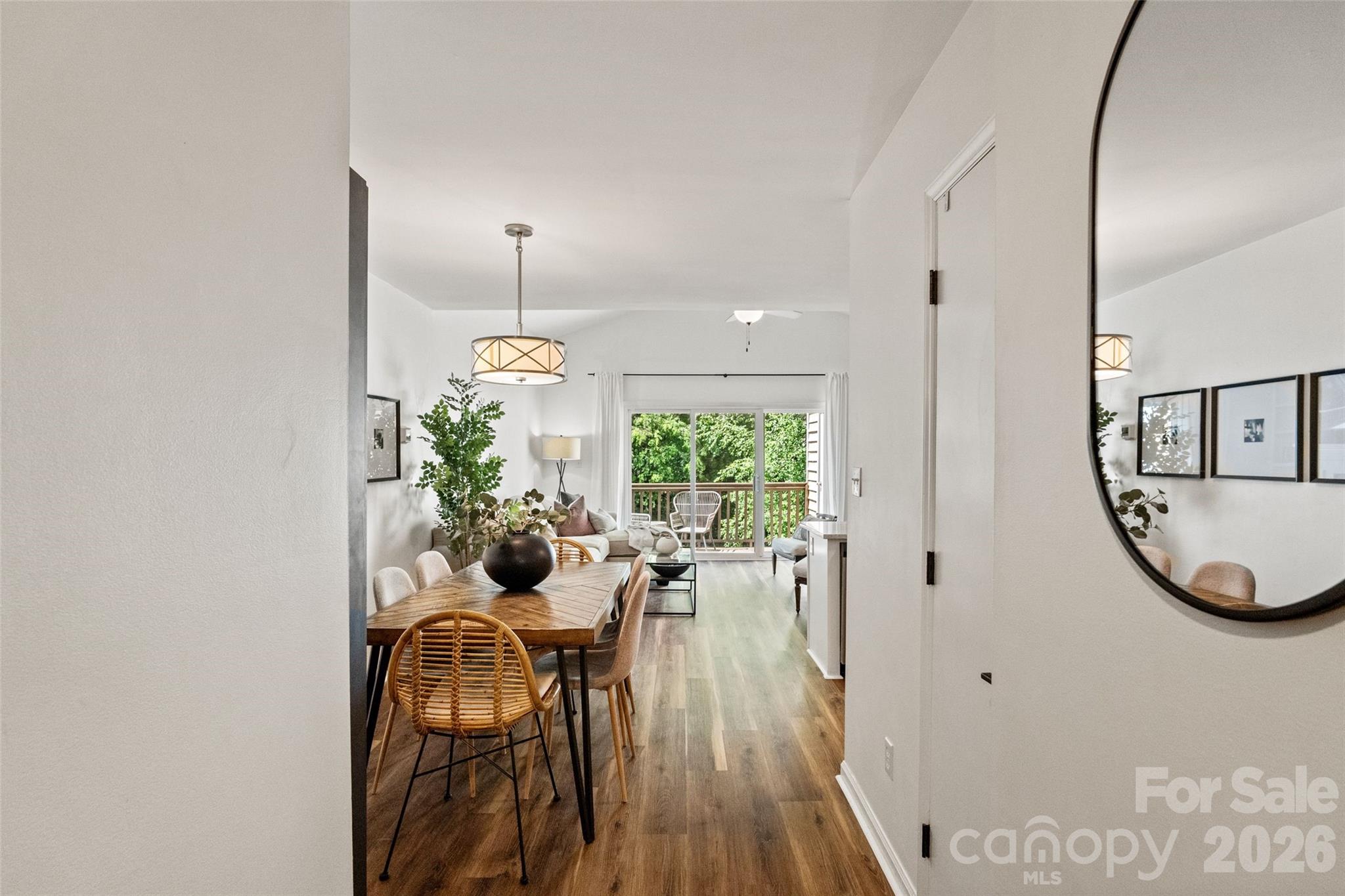 3302 Selwyn Farms Lane #7 — Charlotte