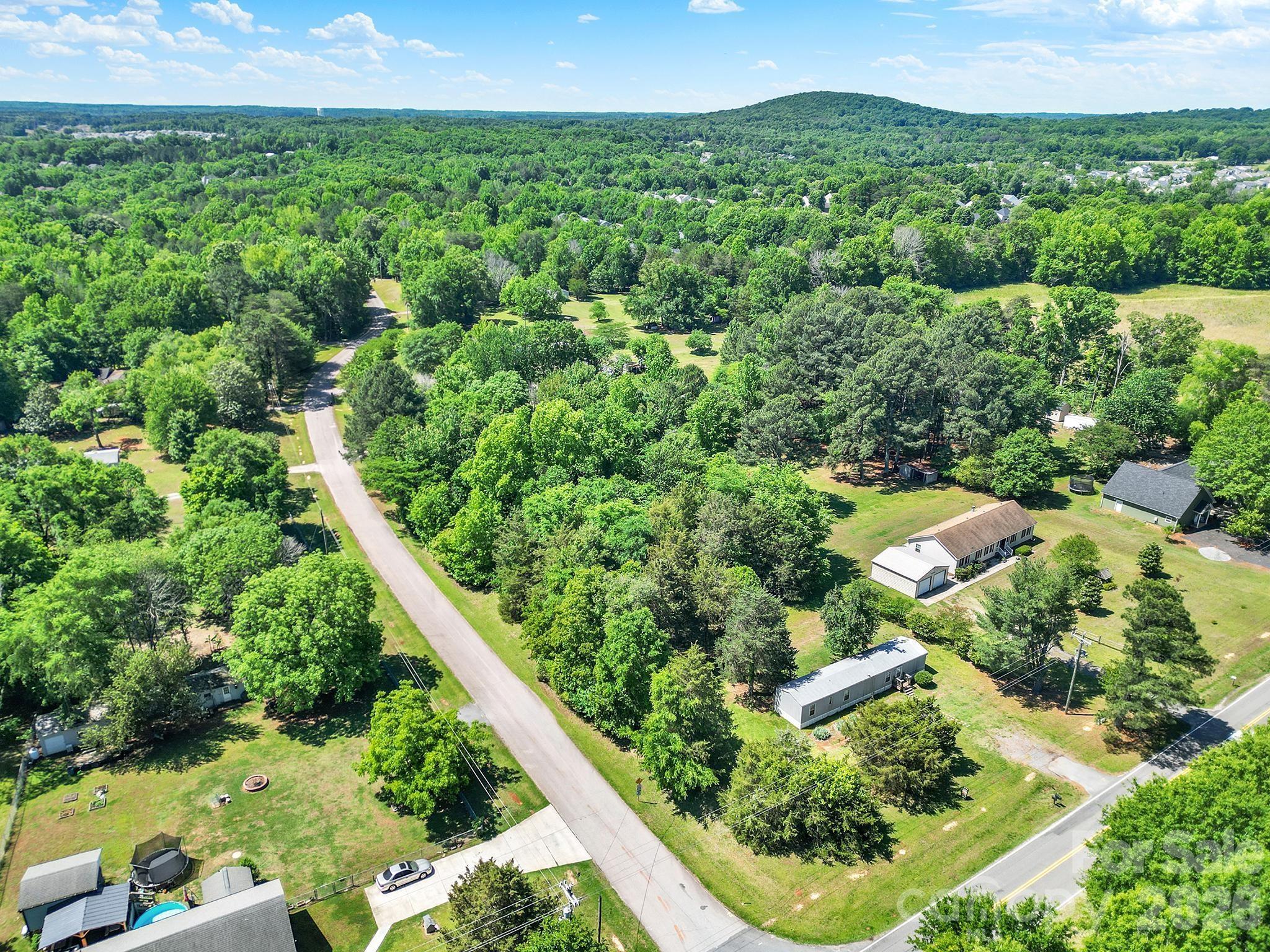 6067 Lake Wylie Road — Lake Wylie