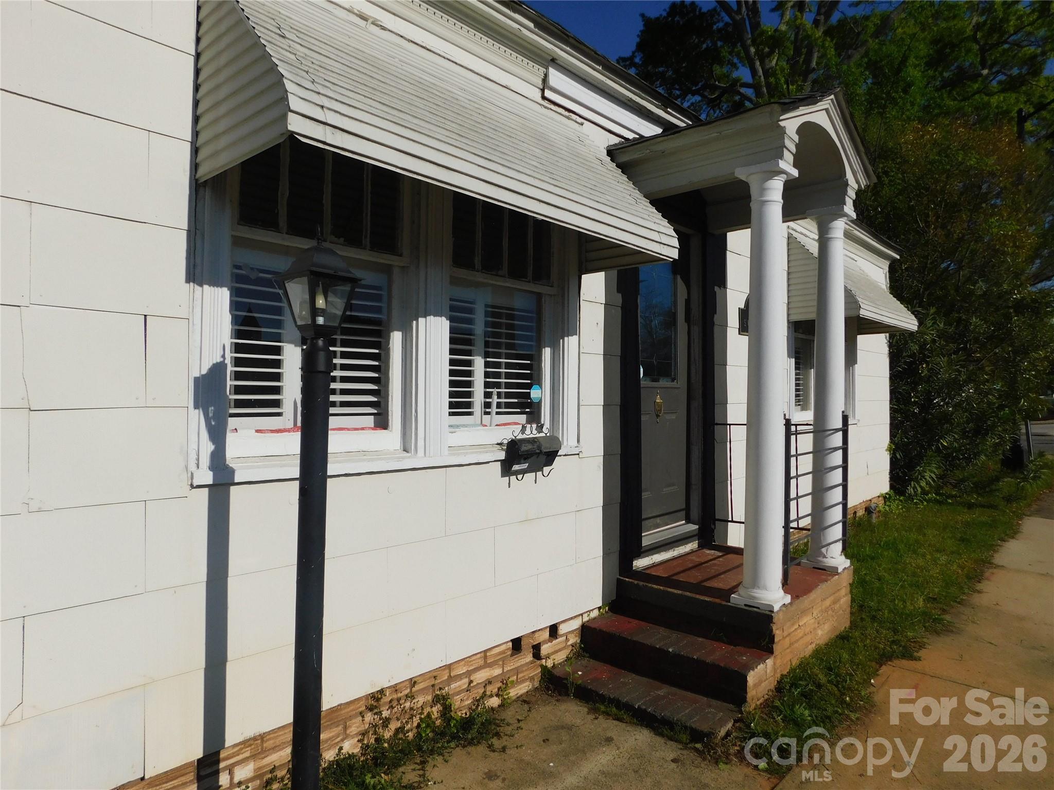 221 S Charlotte Avenue — Rock Hill