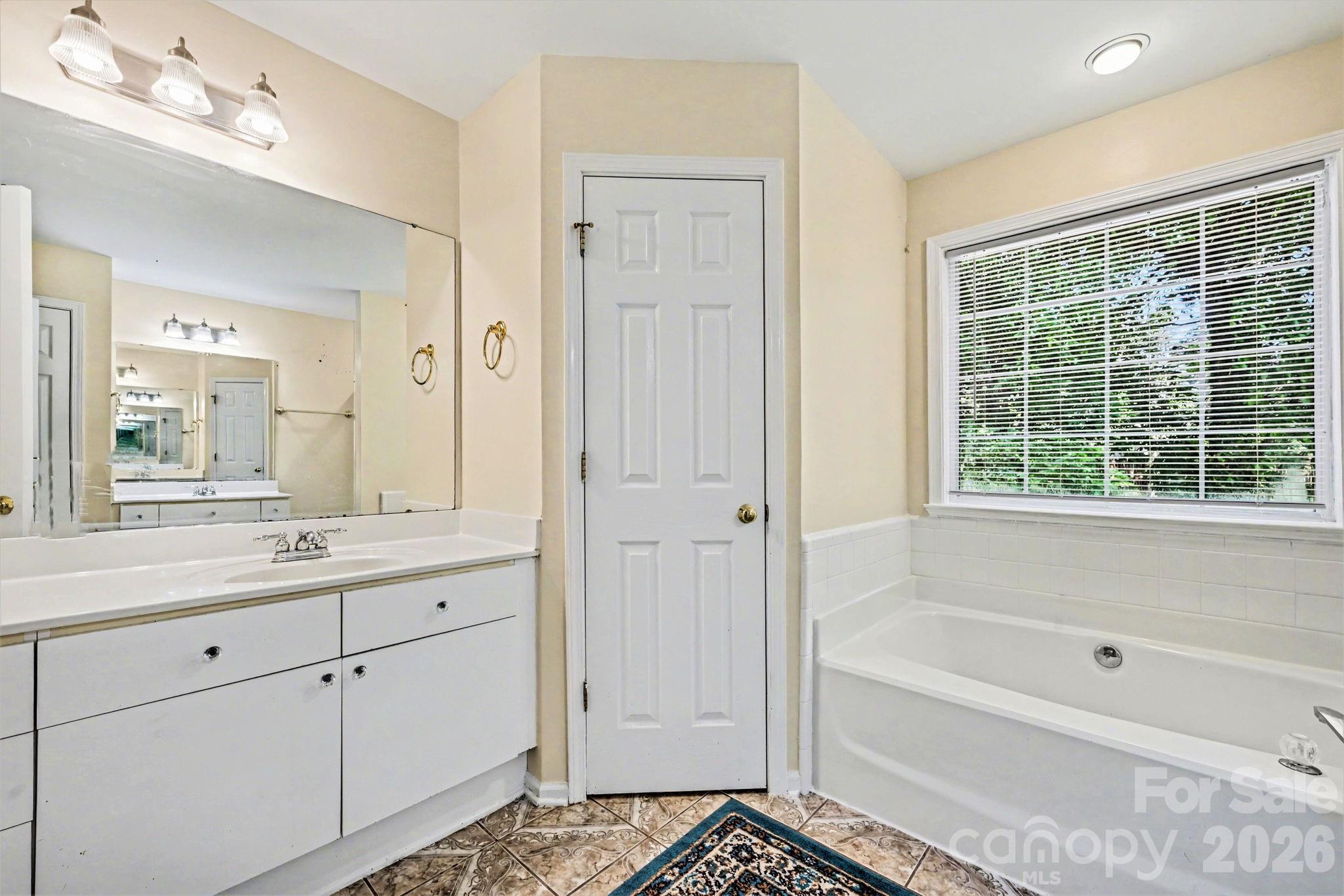 6900 Beamish Place — Mint Hill