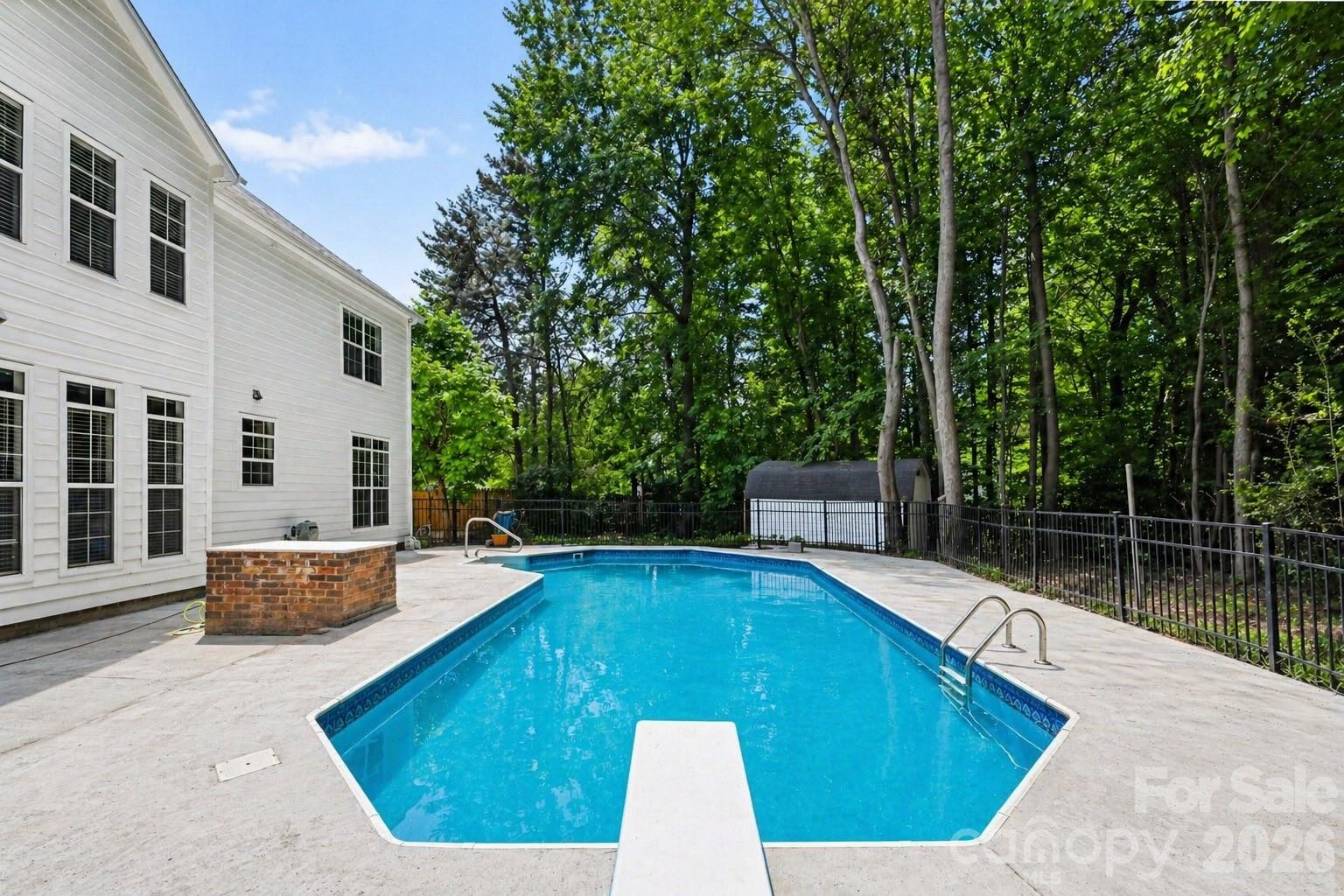 6900 Beamish Place — Mint Hill