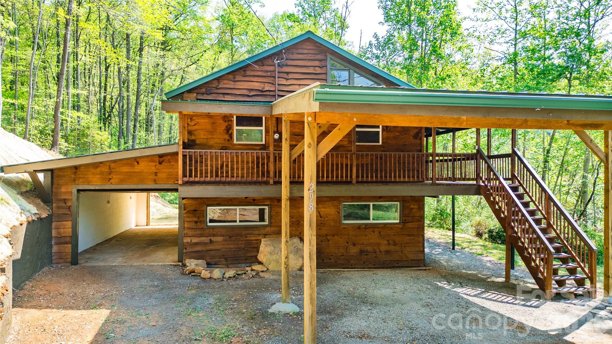 298 Timbuktu Road — Sylva
