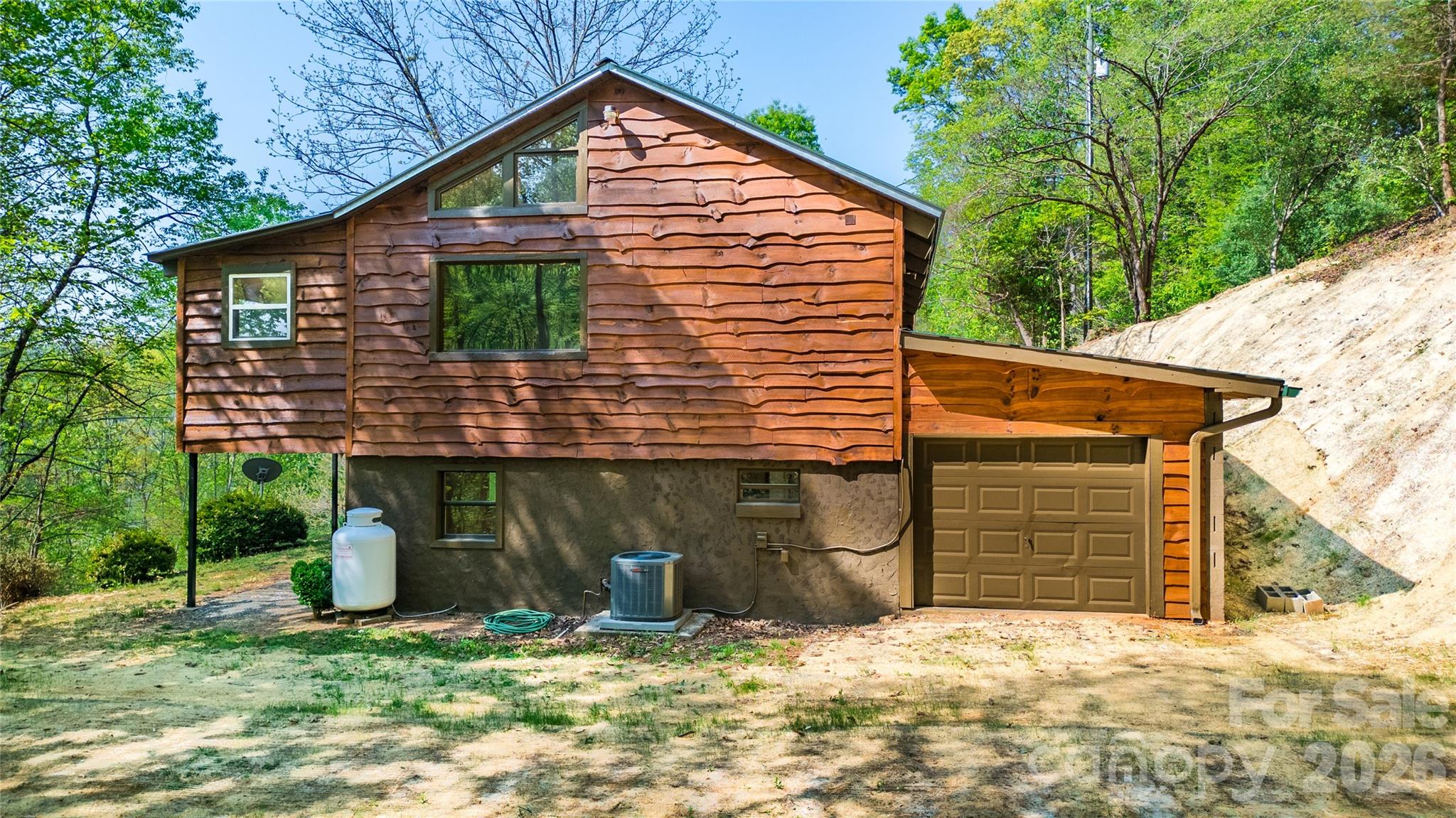 298 Timbuktu Road — Sylva