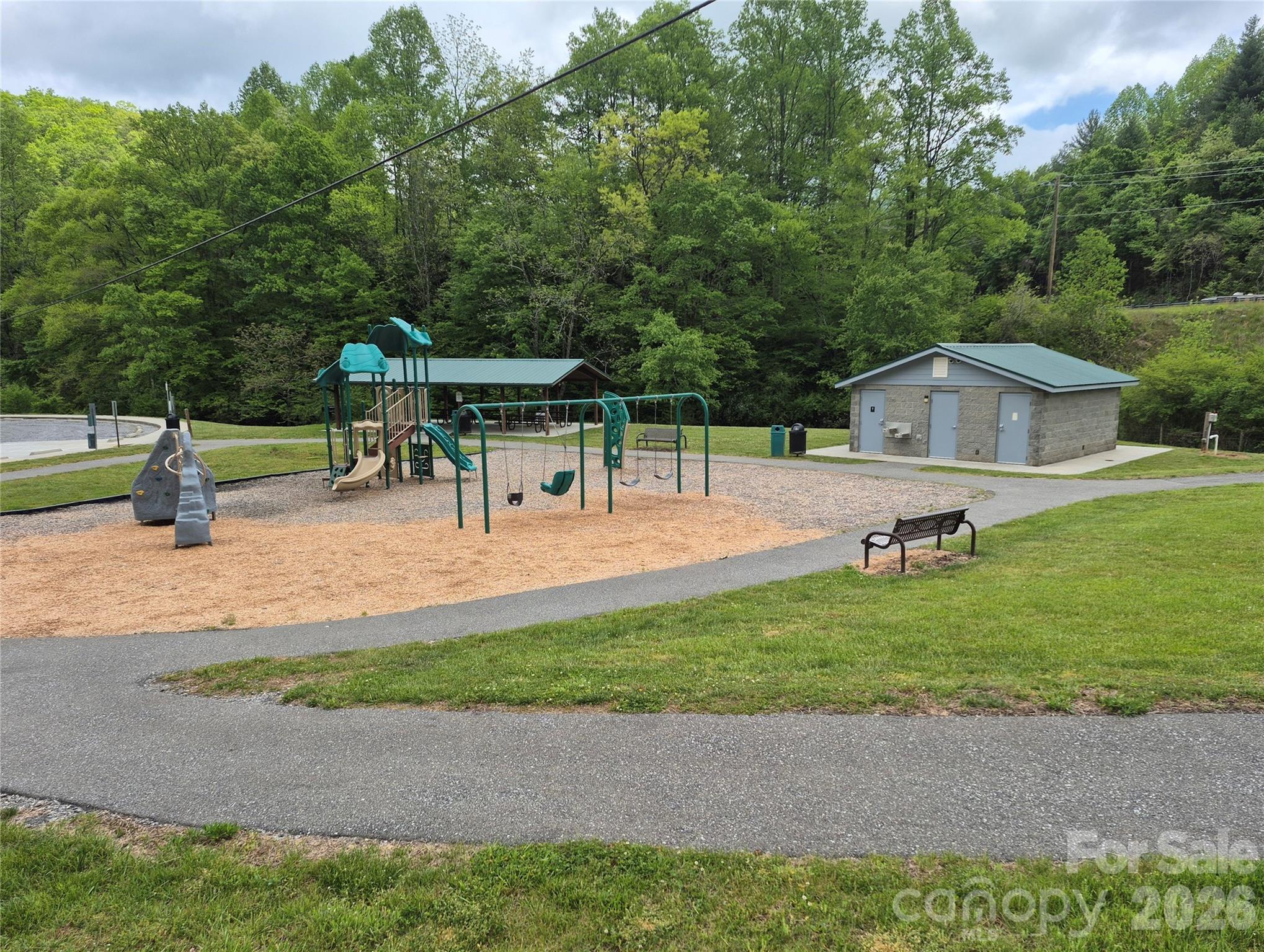 298 Timbuktu Road — Sylva