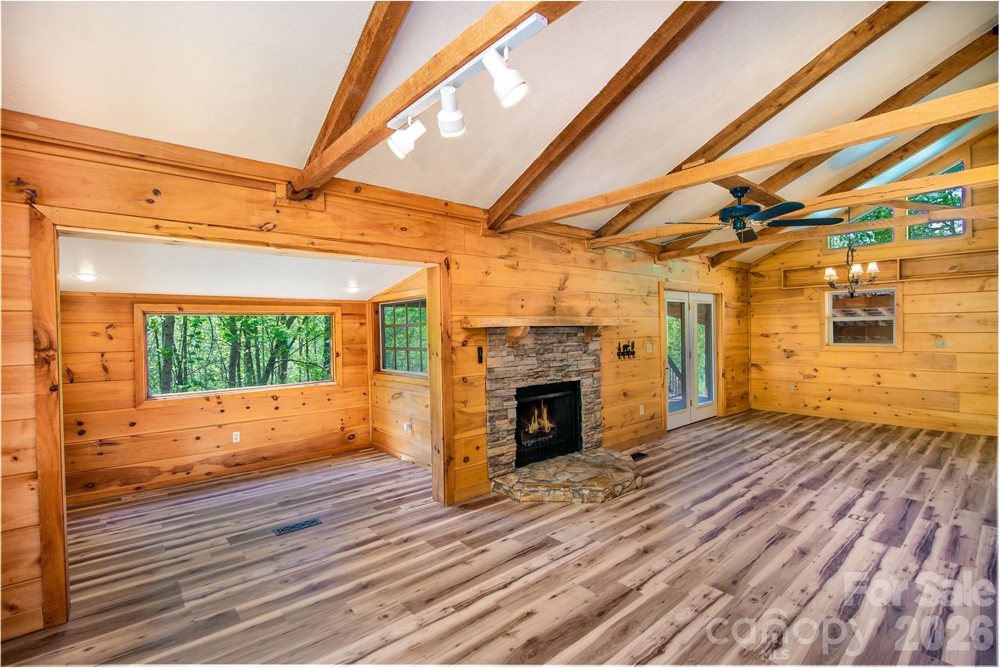 298 Timbuktu Road — Sylva