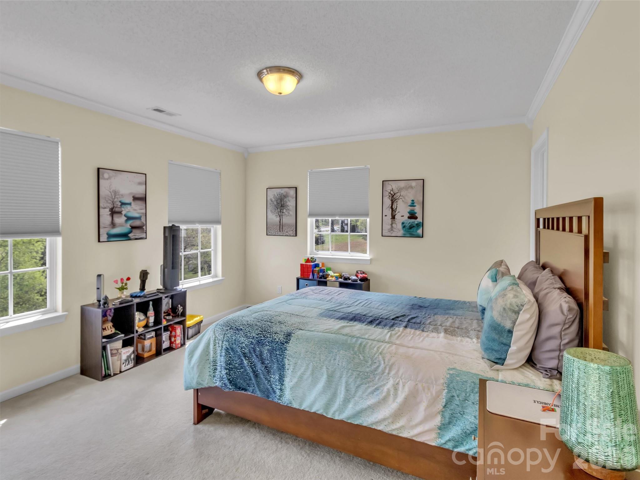 237 Midway Crossing — Clyde