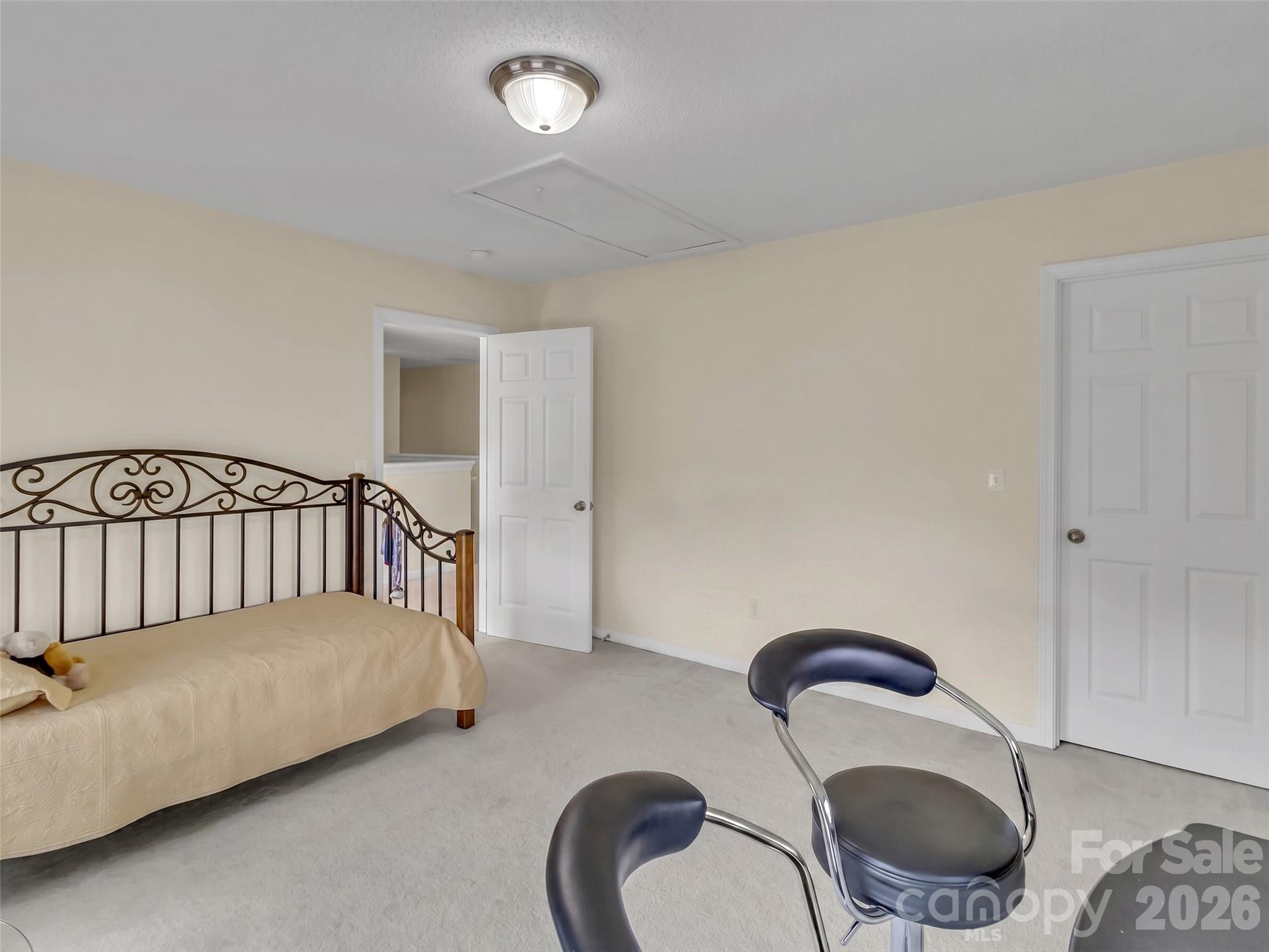 237 Midway Crossing — Clyde