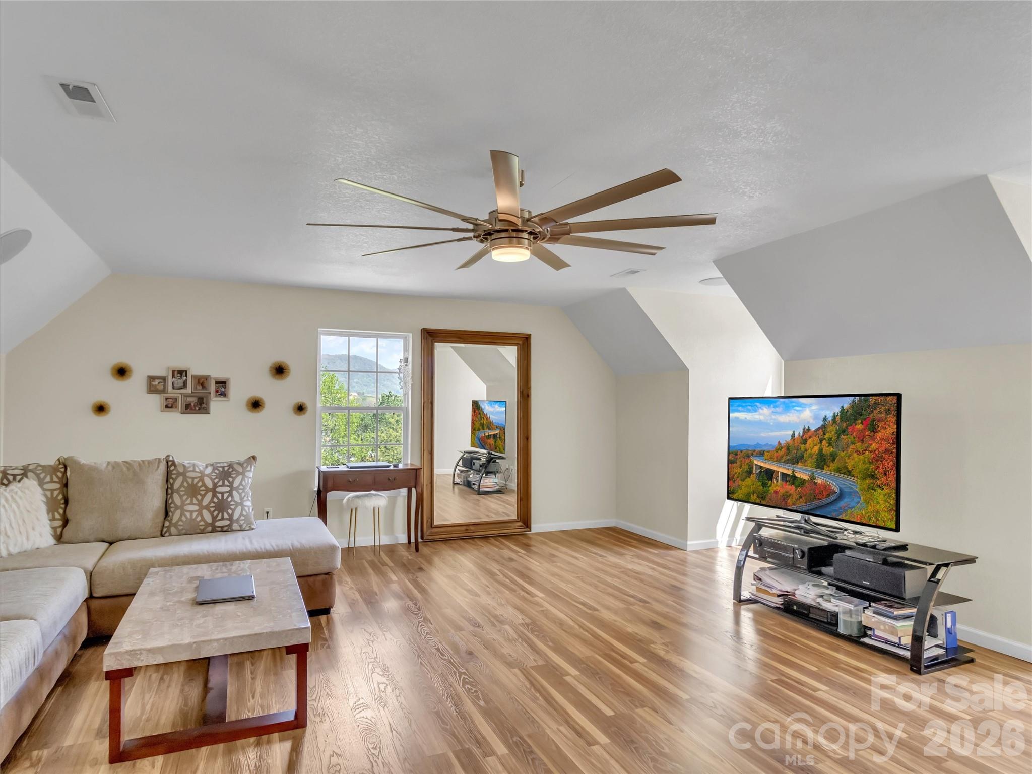 237 Midway Crossing — Clyde